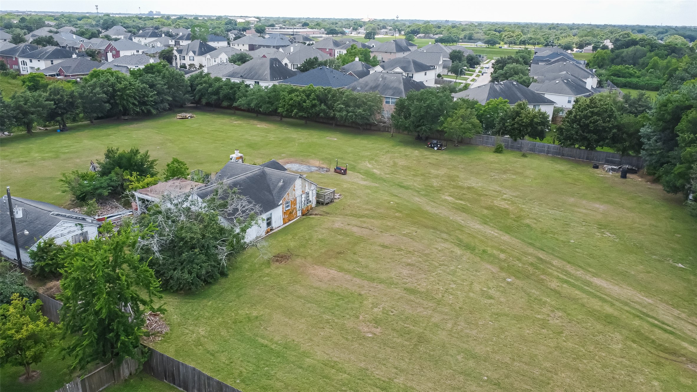 11211 S Dargail Street, Sugar Land, TX 77478
