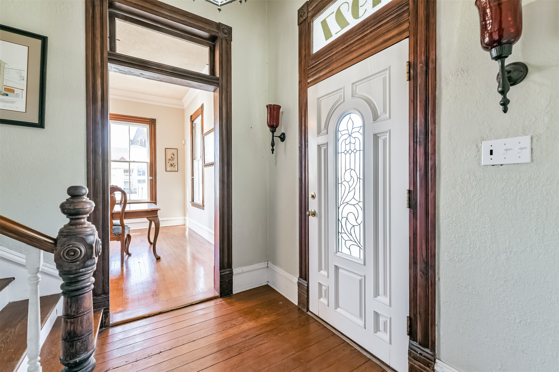 Inside 2328 Broadway, you'll find a collaboration of the historic charm of original details combined with modern conveniences that include central air conditioning and heat, a whole home security system, and updated plumbing and electrical wiring.
