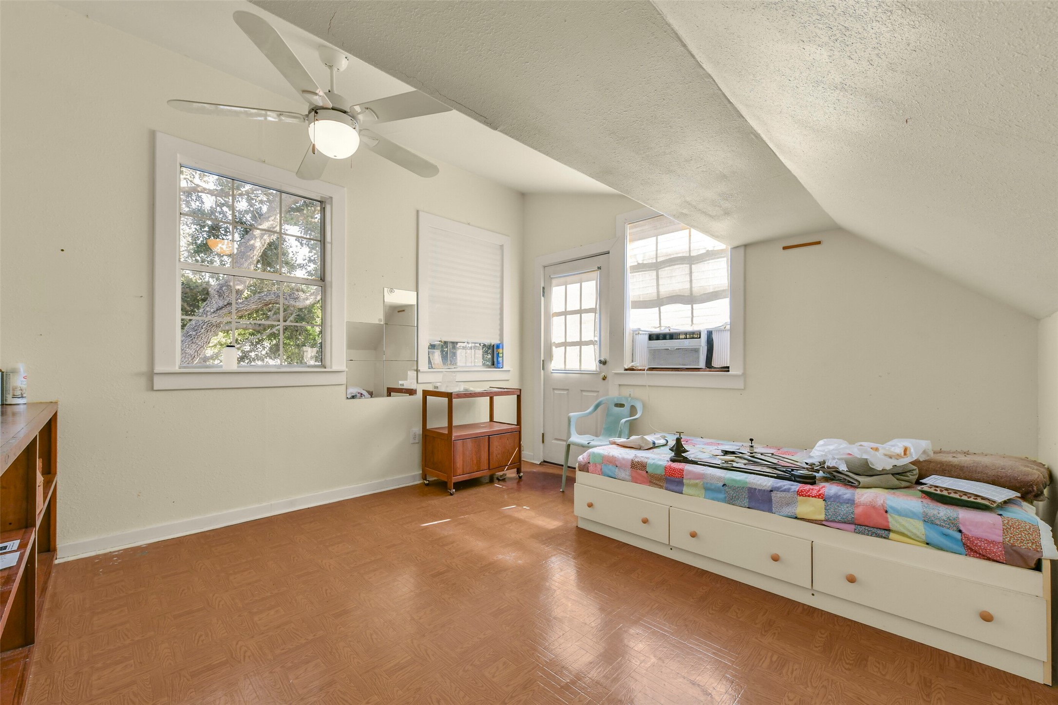1321 Avenue K, Galveston, TX 77550