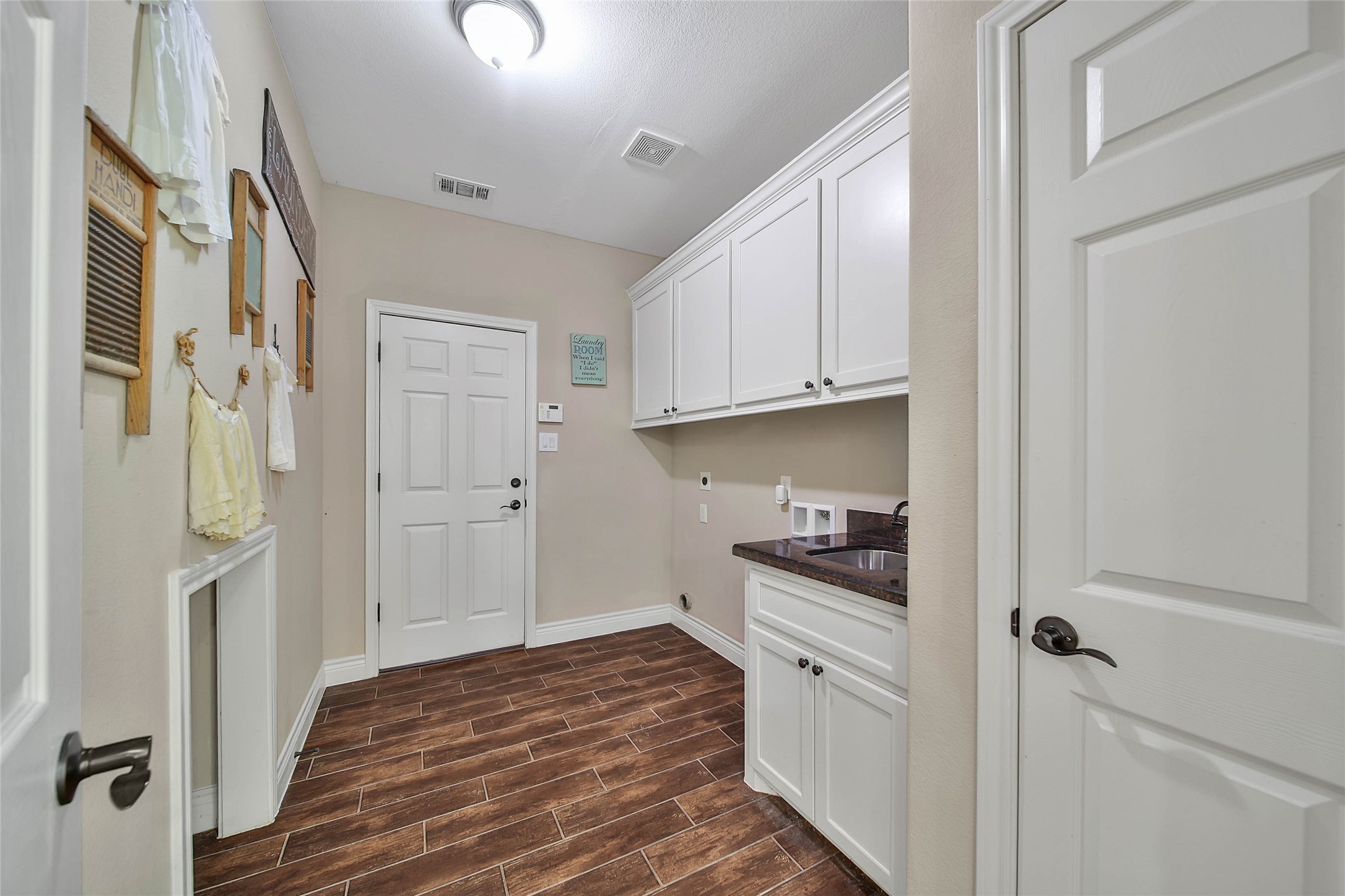 9107 Black Buck Lane, Conroe, TX 77303