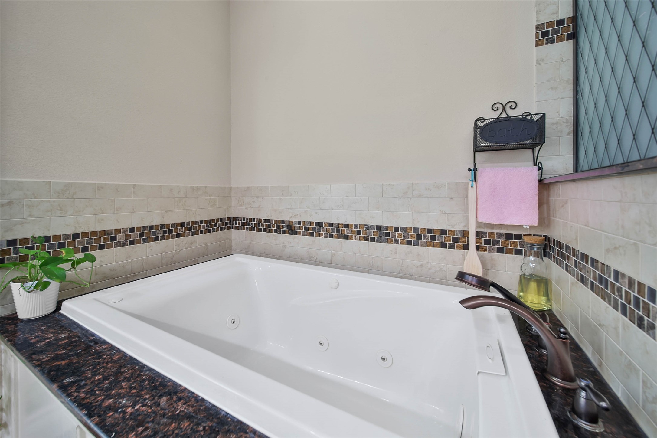 9107 Black Buck Lane, Conroe, TX 77303