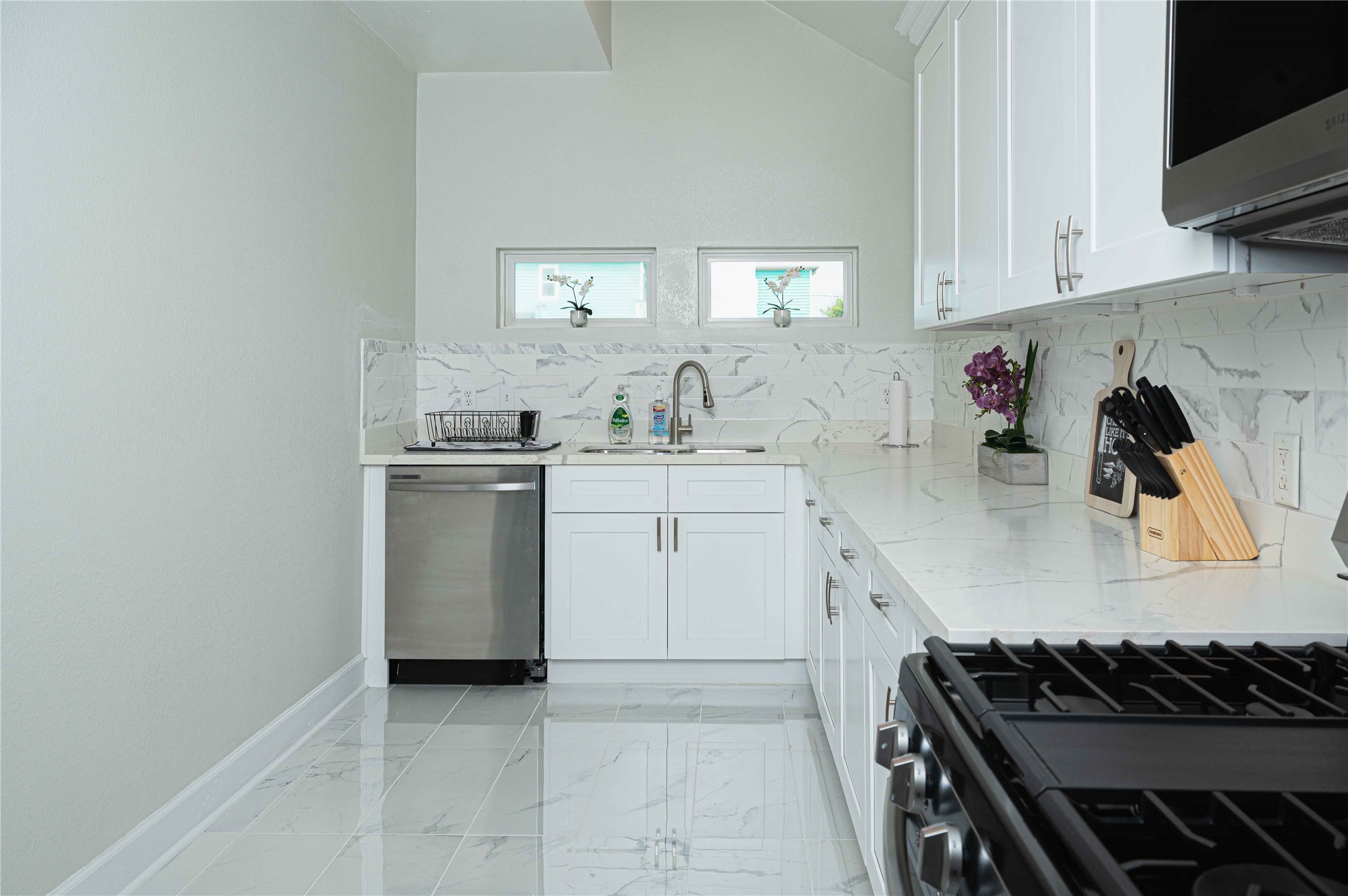 3314 Kleinmann Avenue, Galveston, TX 77551