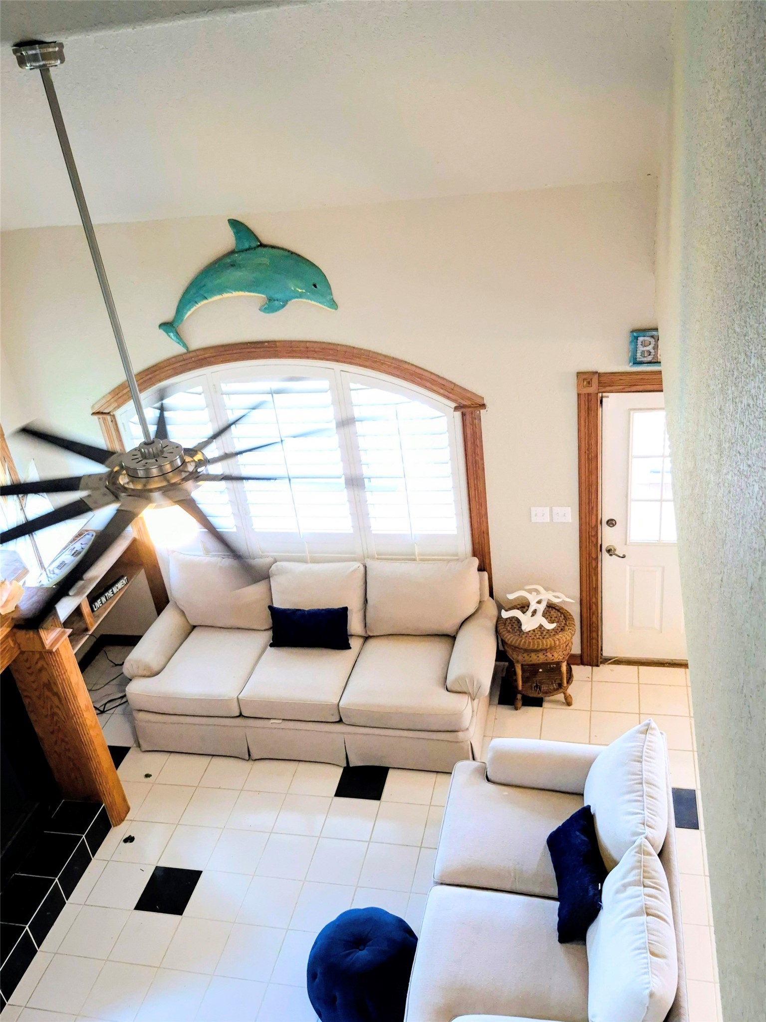 111 Kona Drive, Tiki Island, TX 77554