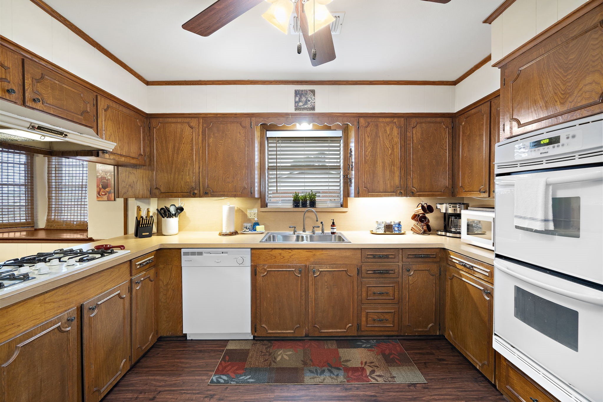 4912 Goose Creek Drive, Baytown, TX 77521
