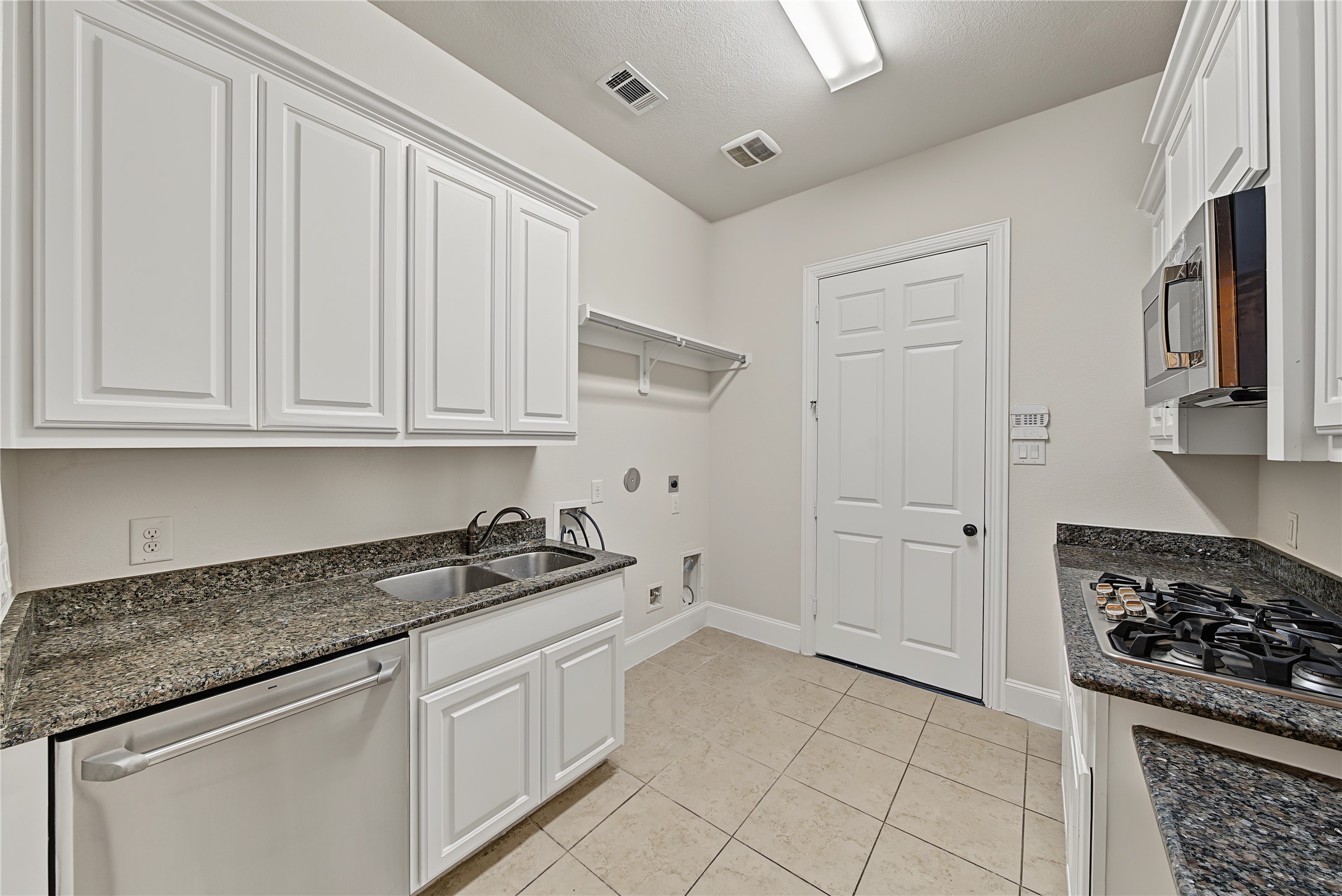 4226 Pebble Heights Lane, Sugar Land, TX 77479