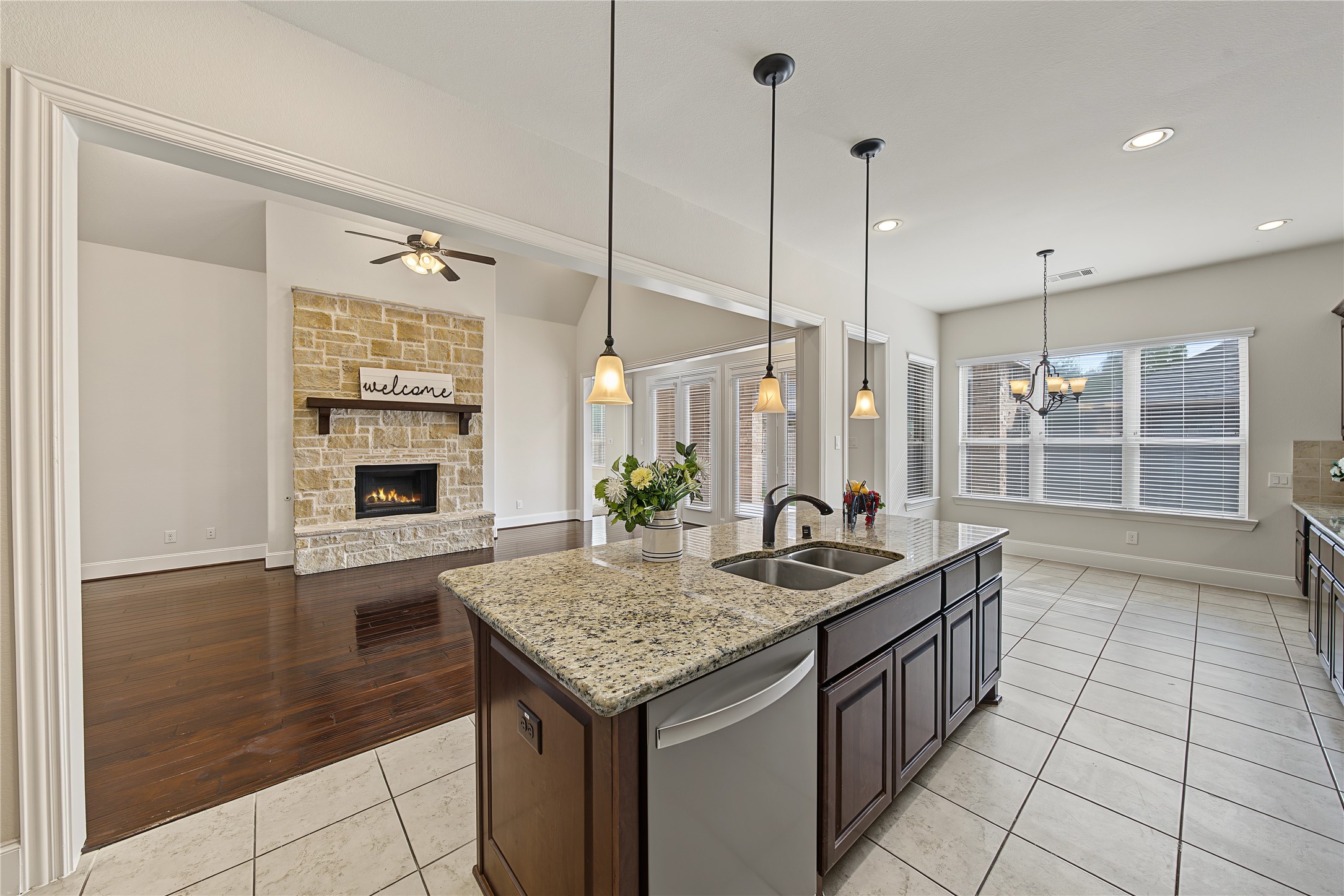 4226 Pebble Heights Lane, Sugar Land, TX 77479