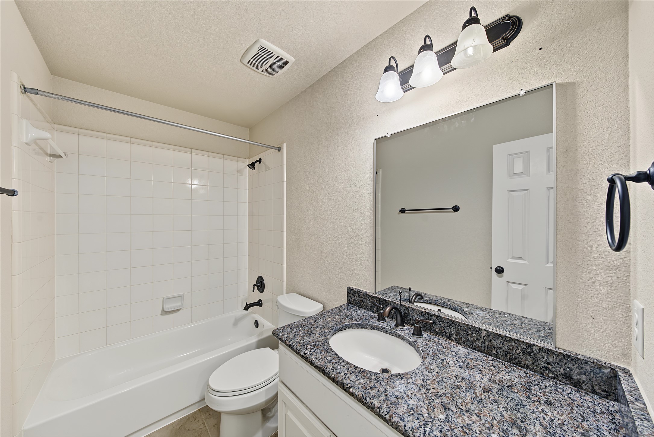 4226 Pebble Heights Lane, Sugar Land, TX 77479