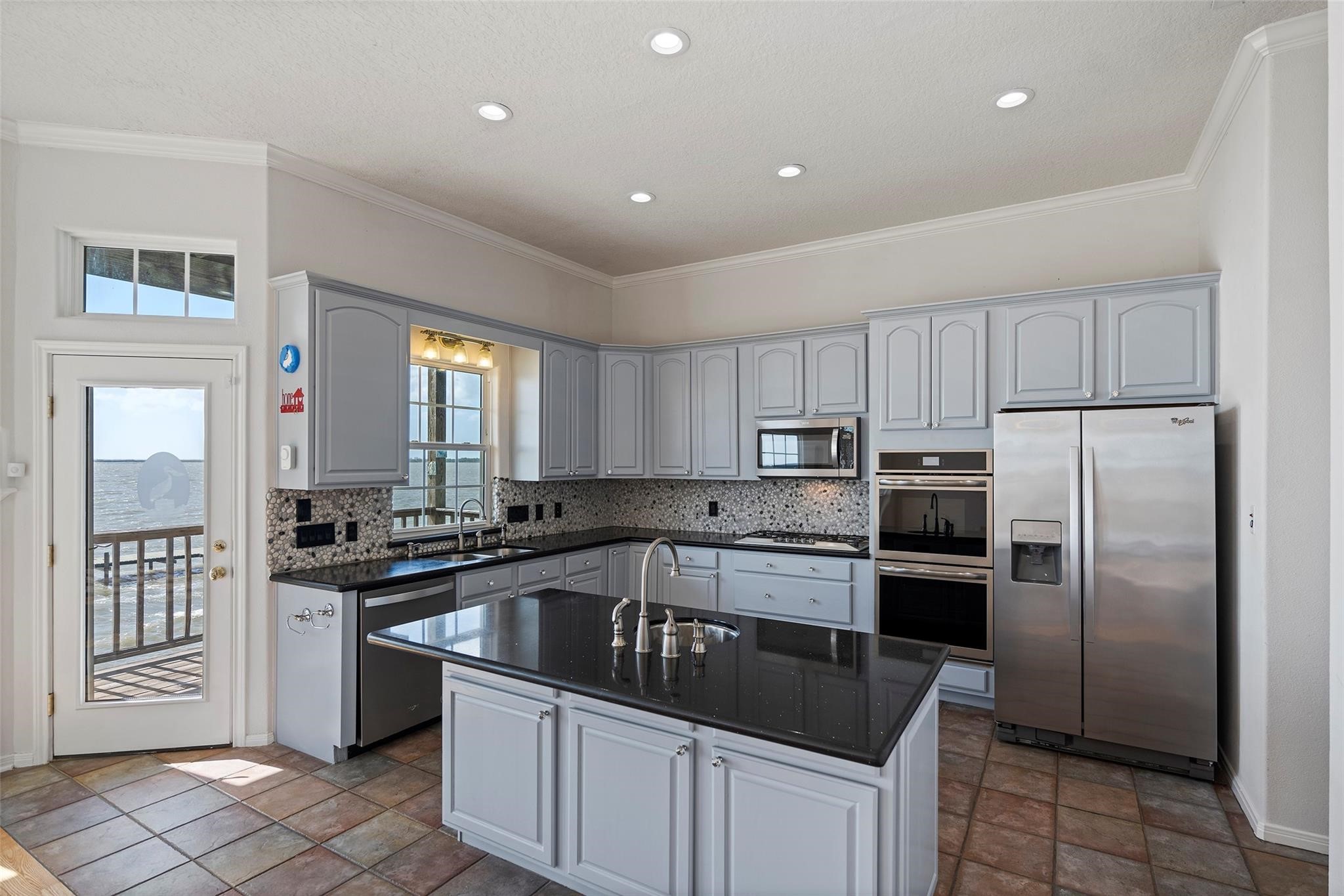 1315 Edwards Drive, Dickinson, TX 77539