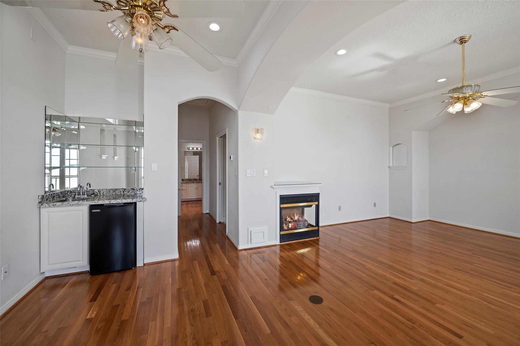 1315 Edwards Drive, Dickinson, TX 77539