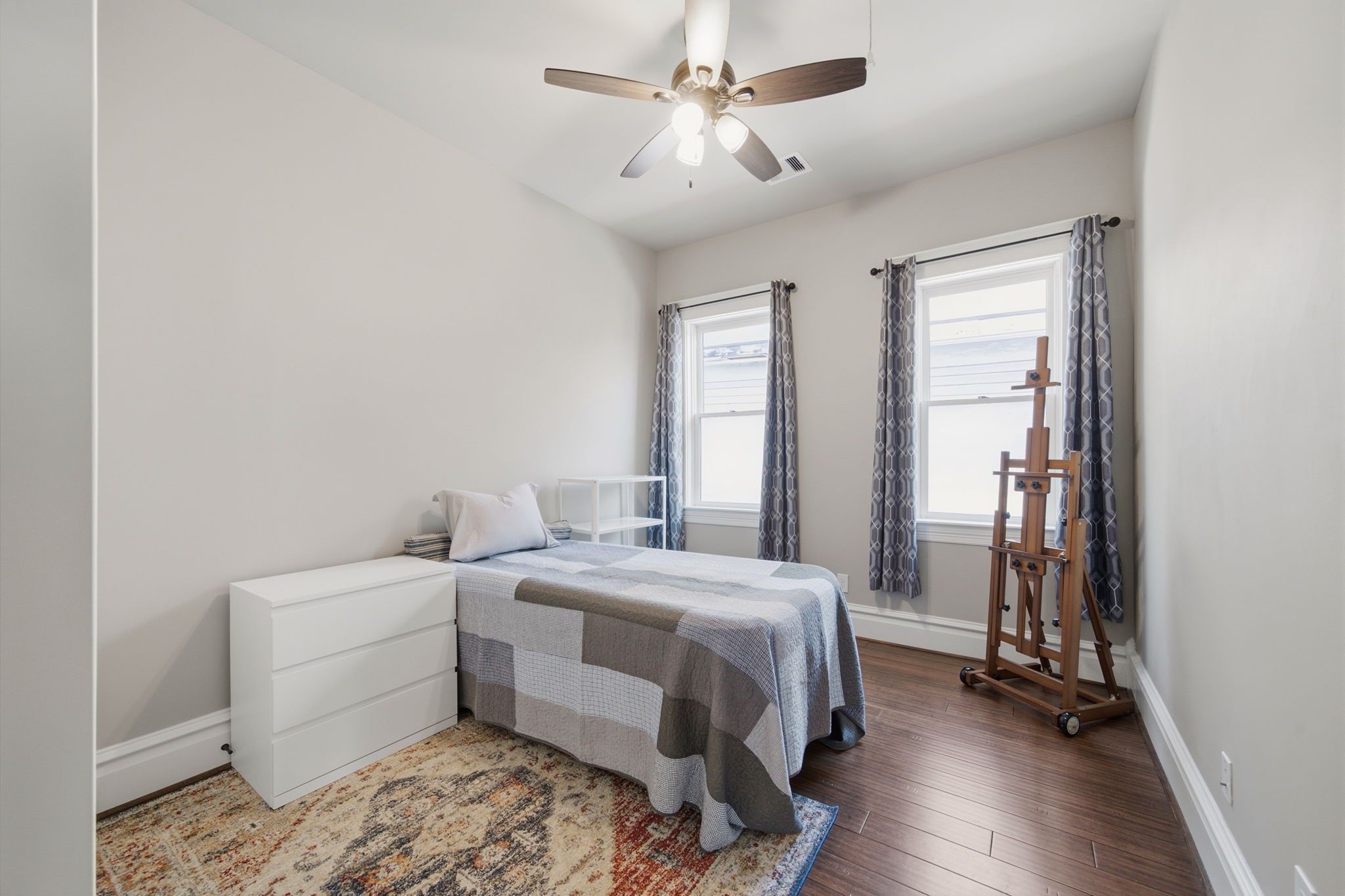 Guest bedroom (of 3). Not pictured, there is a double door closet for plenty of STORAGE! Double windows for natural light!