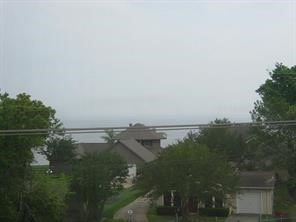 4700 W Bayshore Drive, Bacliff, TX 77518