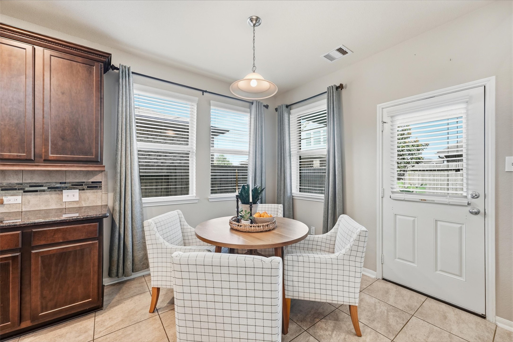 Breakfast Nook