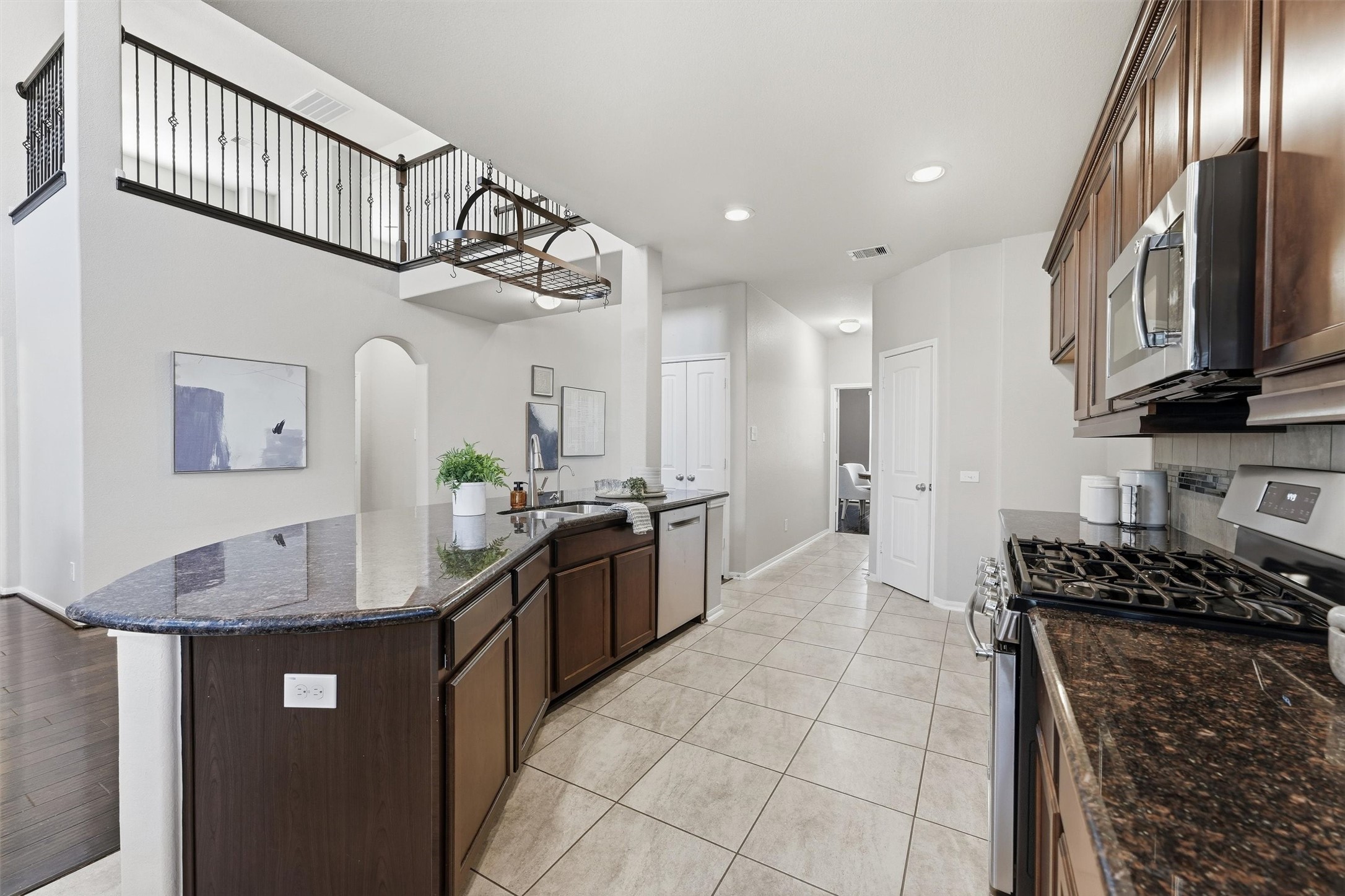 404 Westwood Drive, League City, TX 77573