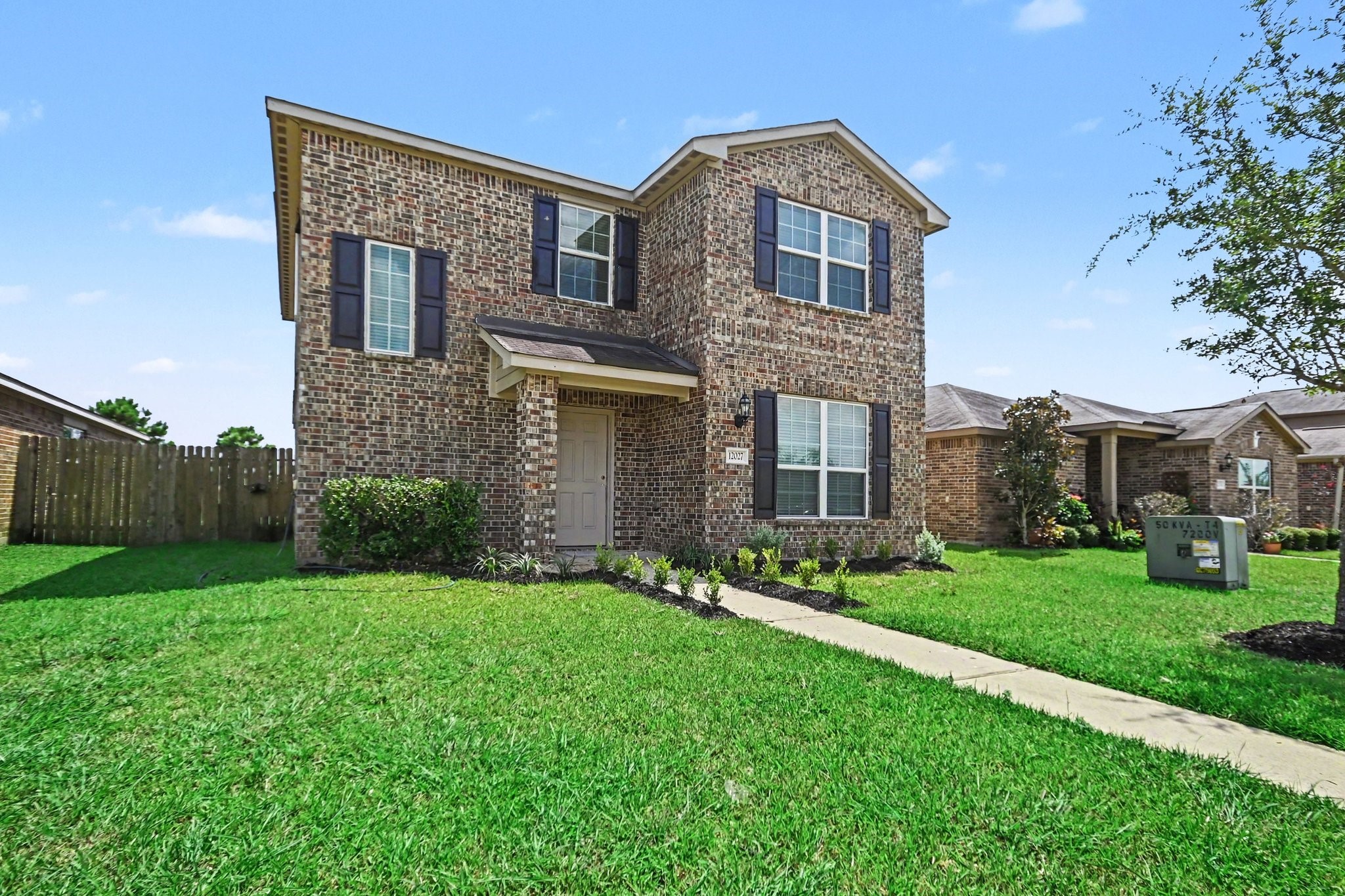 12027 Windage Drive, La Marque, TX 77568 12027 Windage Drive, La Marque, TX 77568