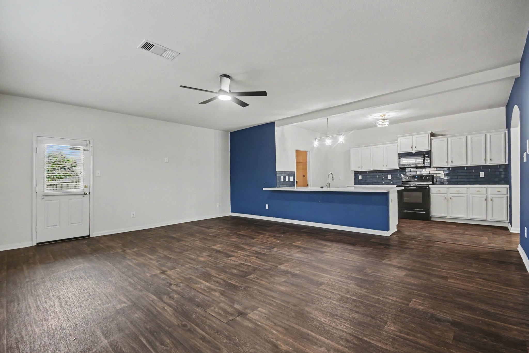 12027 Windage Drive, La Marque, TX 77568