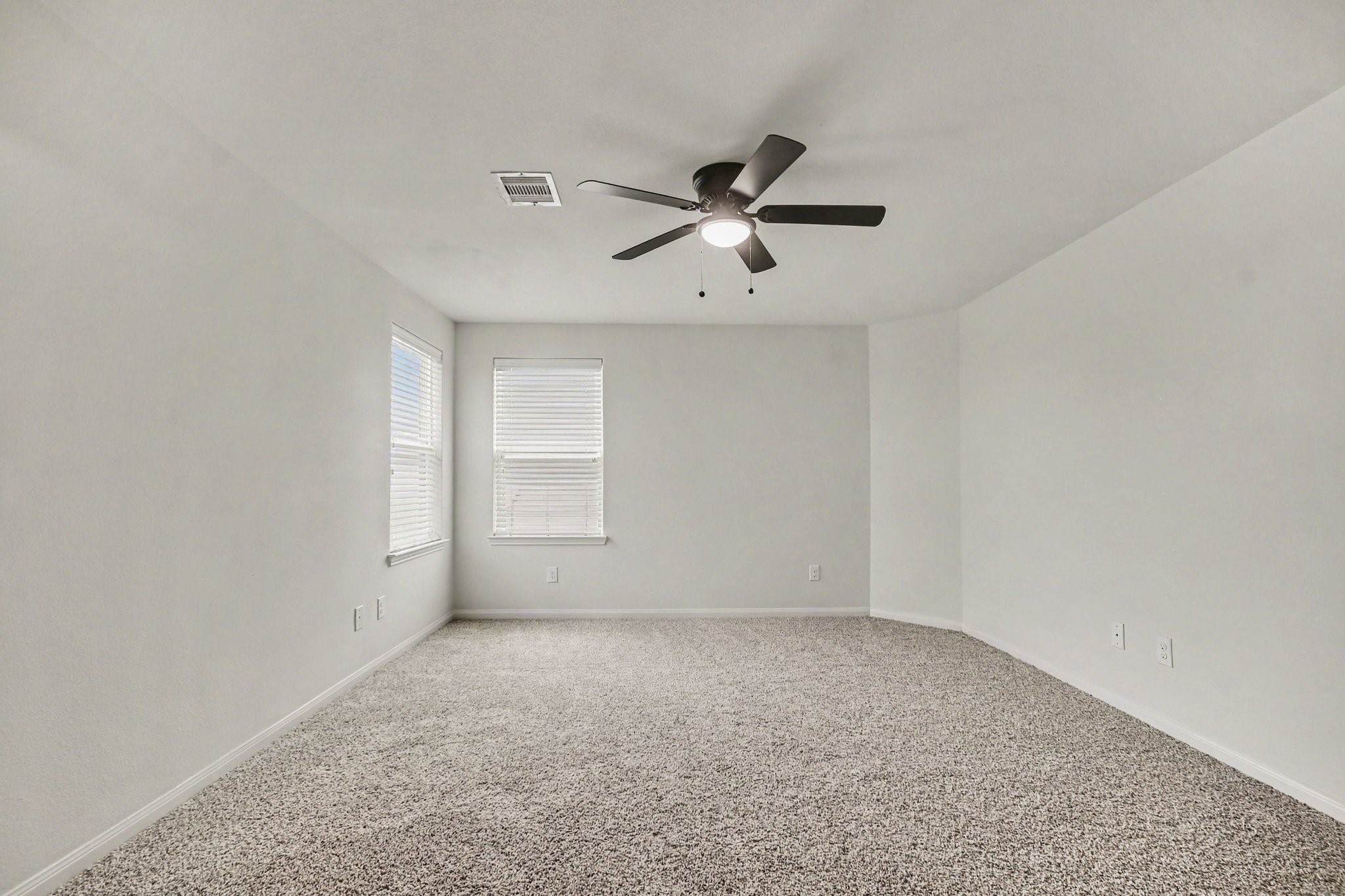 12027 Windage Drive, La Marque, TX 77568