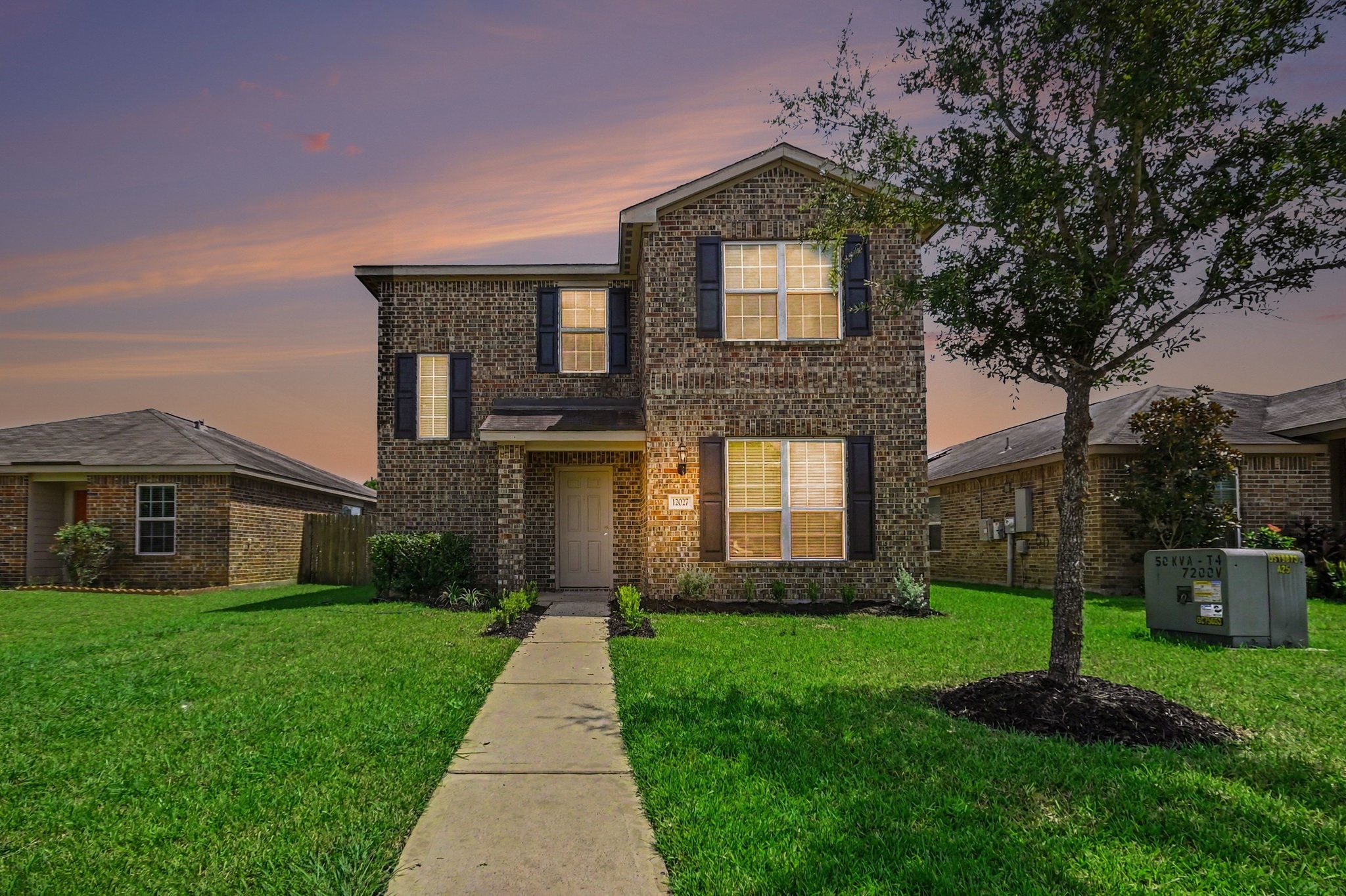 12027 Windage Drive, La Marque, TX 77568 12027 Windage Drive, La Marque, TX 77568