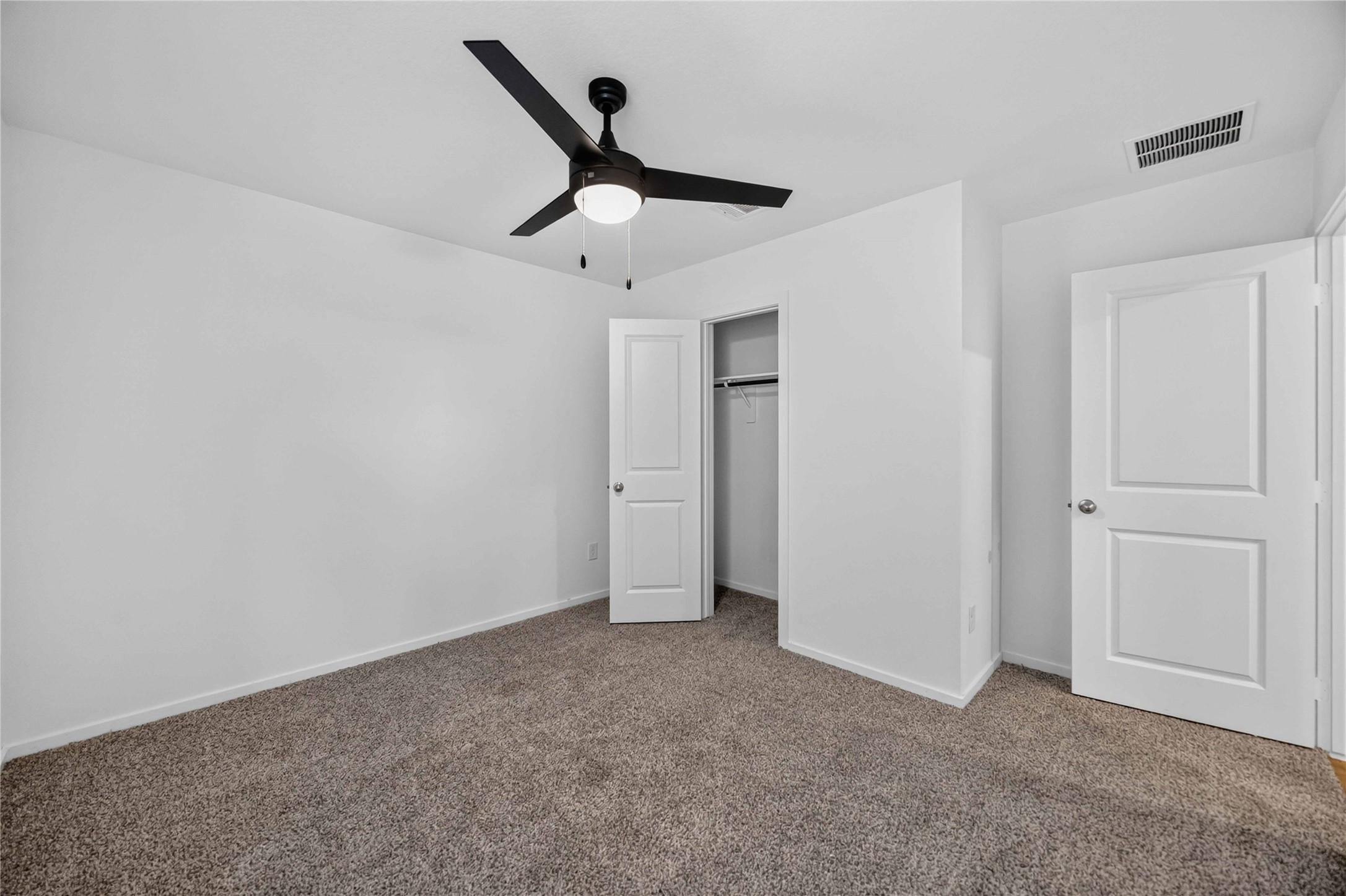 5108 Greengrass Willow Way, Houston, TX 77048