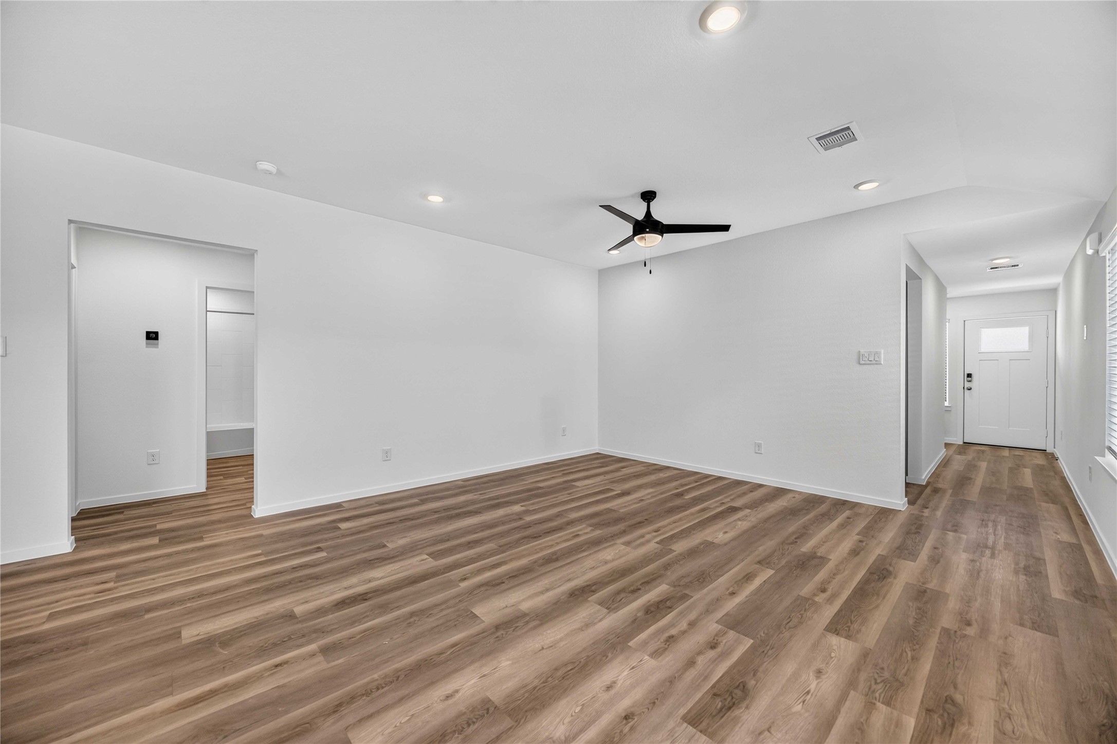 5108 Greengrass Willow Way, Houston, TX 77048