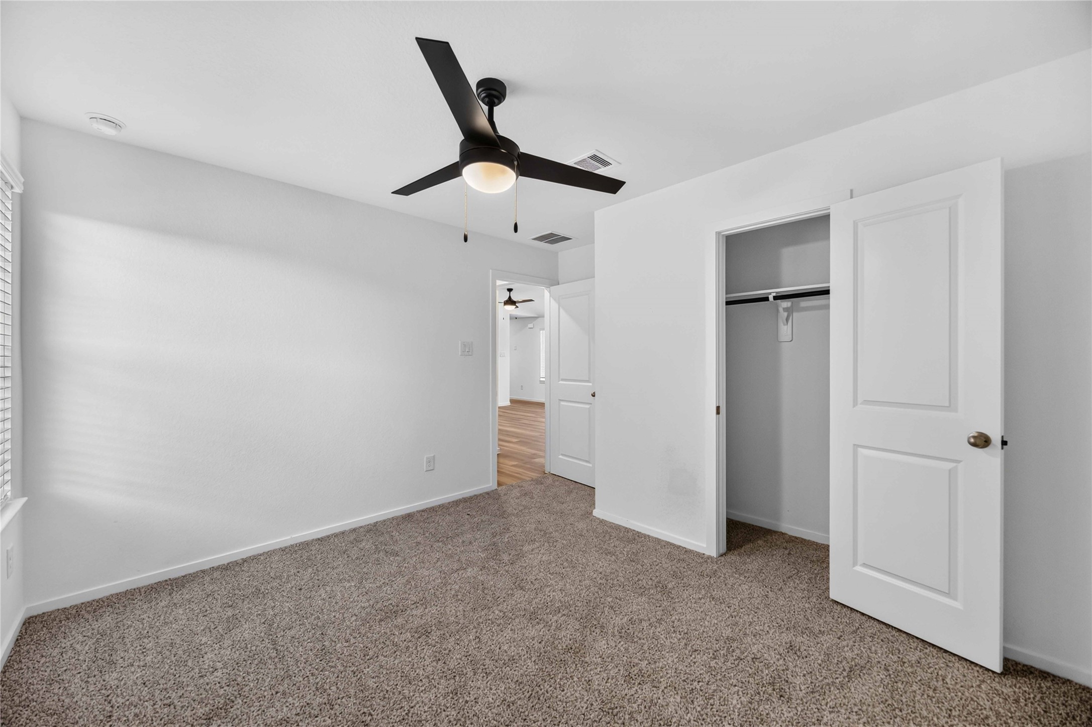 5108 Greengrass Willow Way, Houston, TX 77048