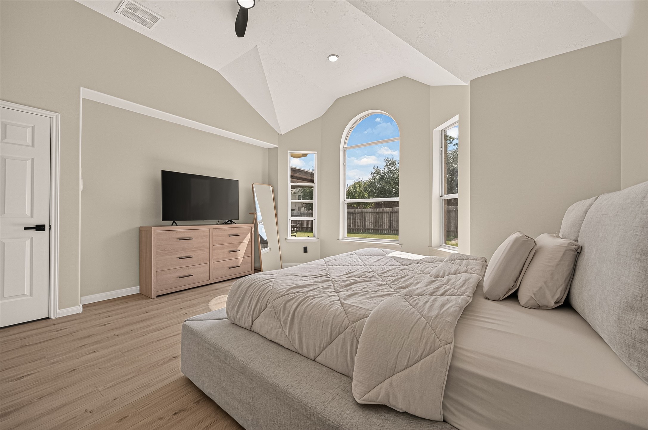 Primary Bedrooom