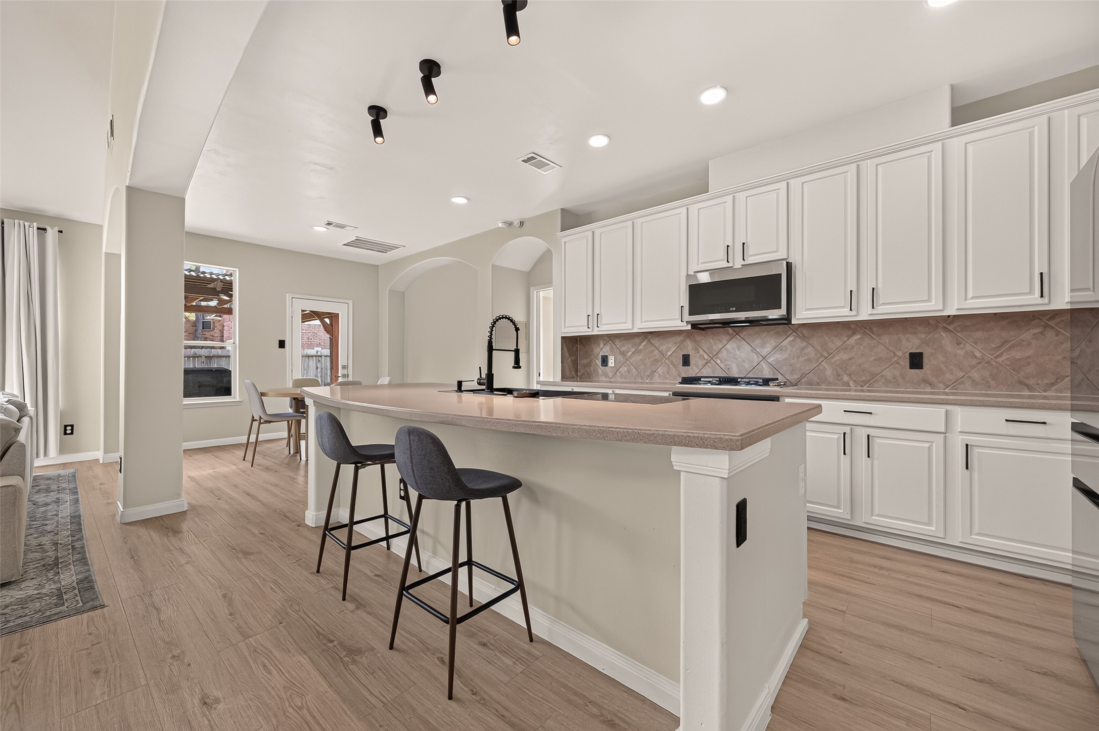 Kitchen with Island