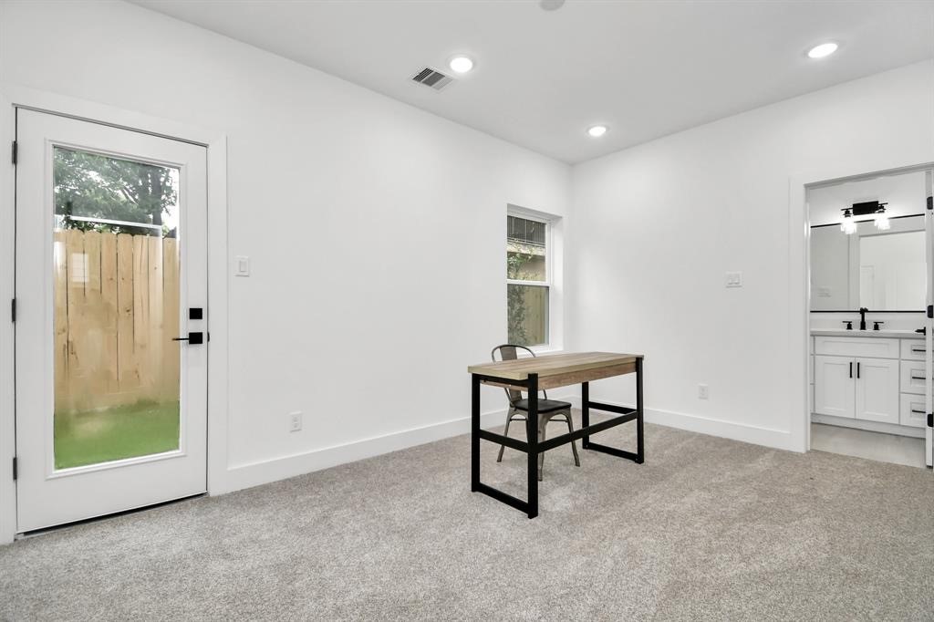 4804 Elysian Street, #D, Houston, TX 77009