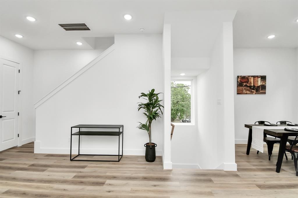 4804 Elysian Street, #D, Houston, TX 77009