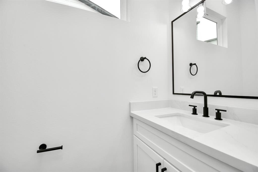 4804 Elysian Street, #D, Houston, TX 77009