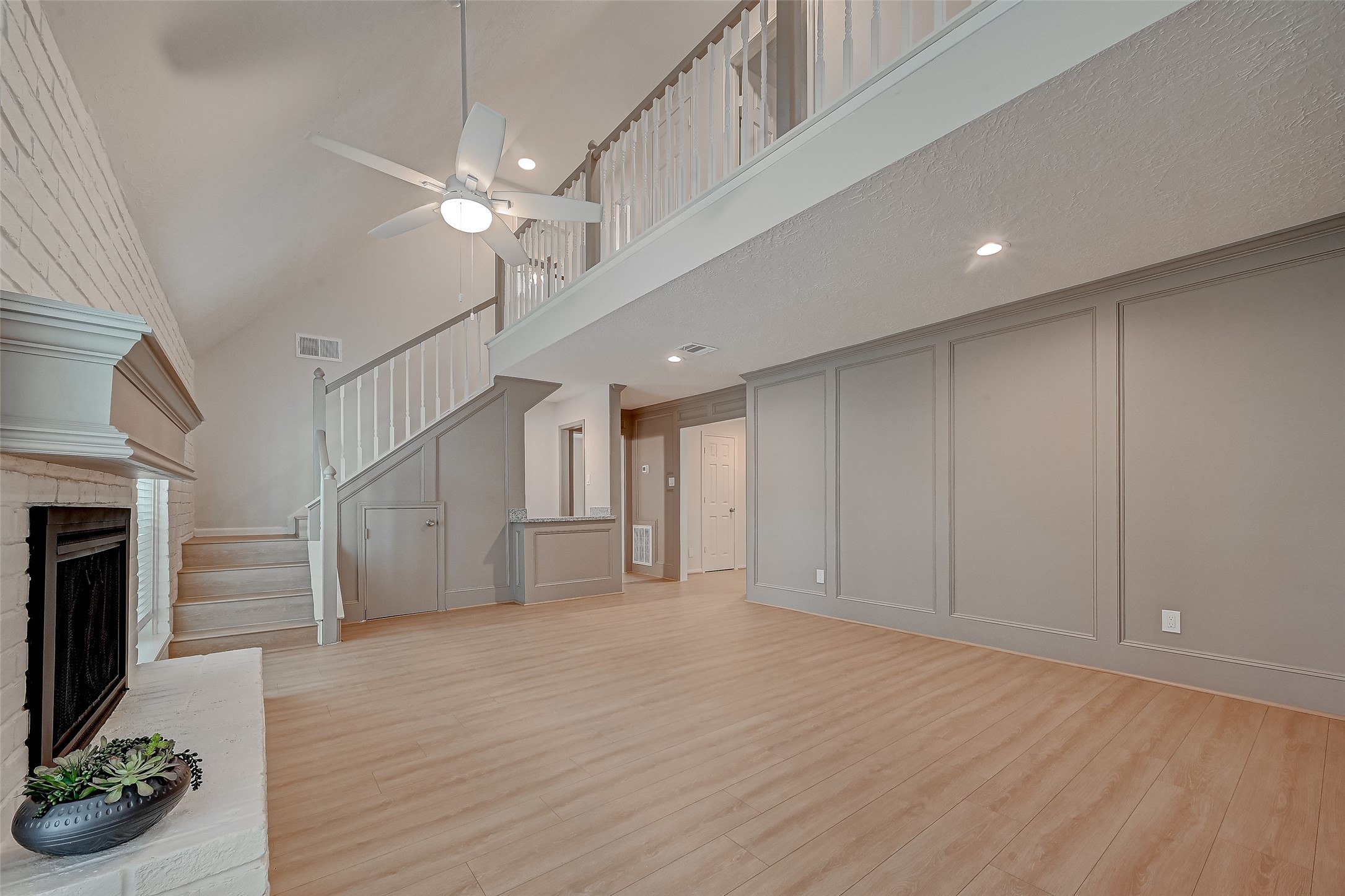 318 Pine Manor Drive, Conroe, TX 77385 318 Pine Manor Drive, Conroe, TX 77385