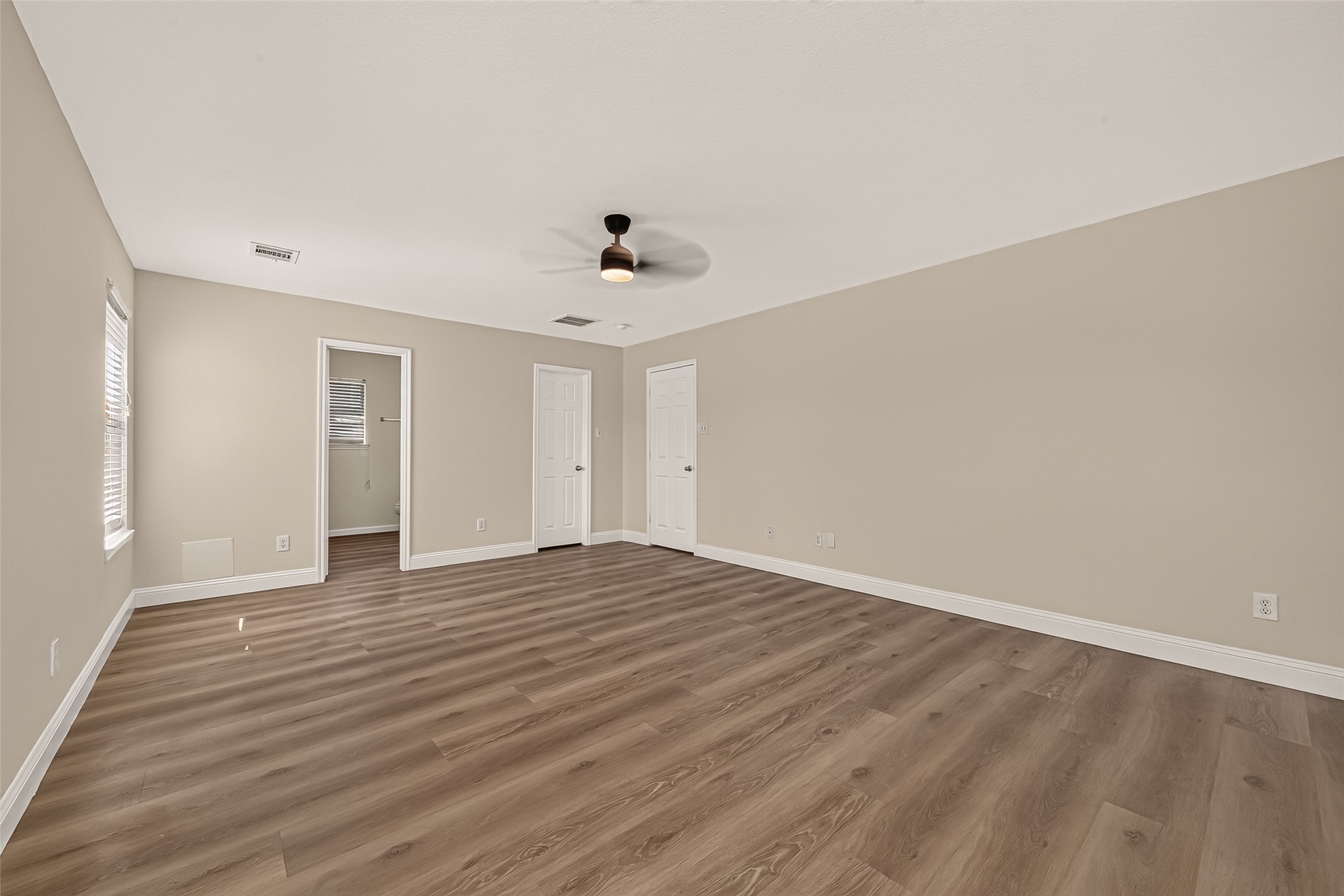 2662 Skyview Glen Court, Houston, TX 77047