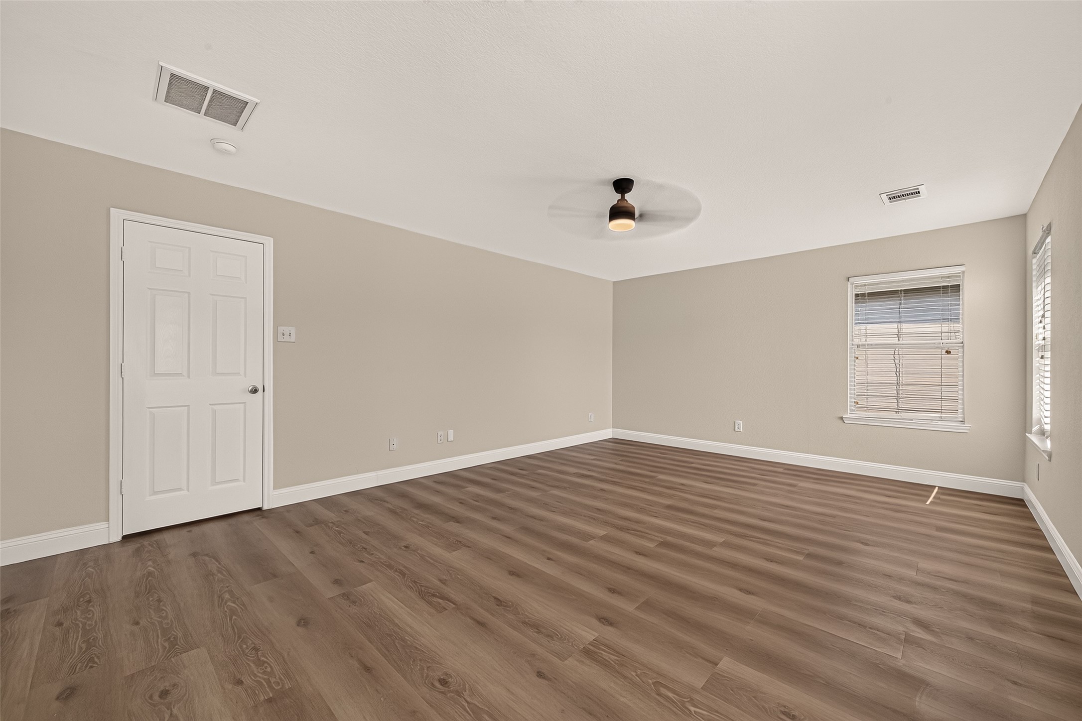 2662 Skyview Glen Court, Houston, TX 77047