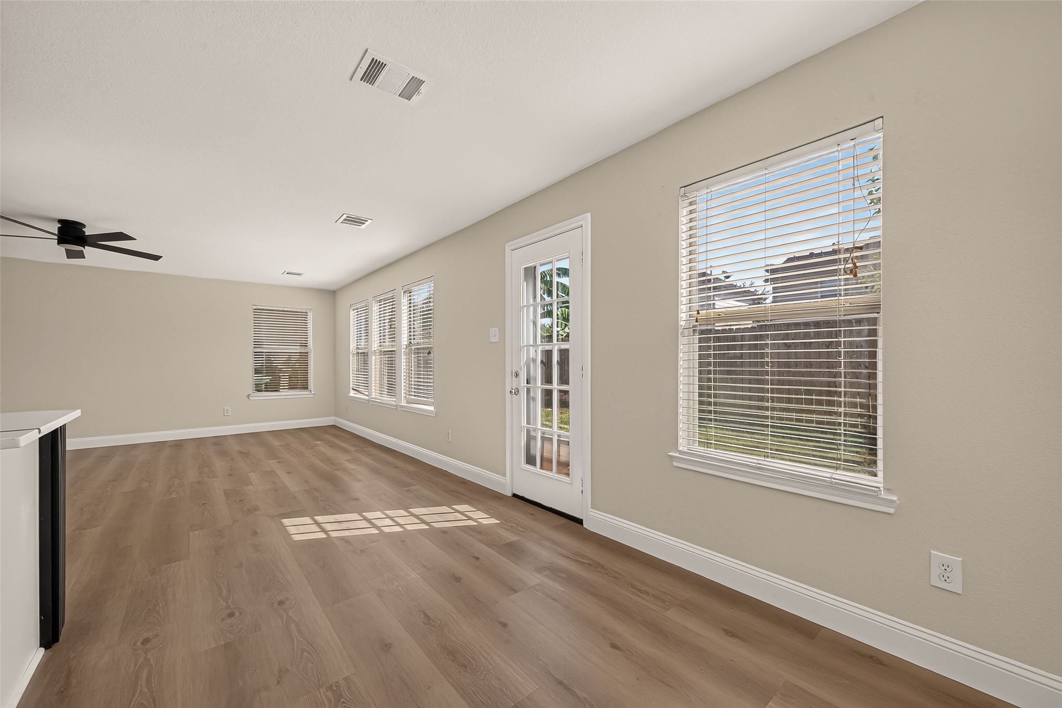 2662 Skyview Glen Court, Houston, TX 77047