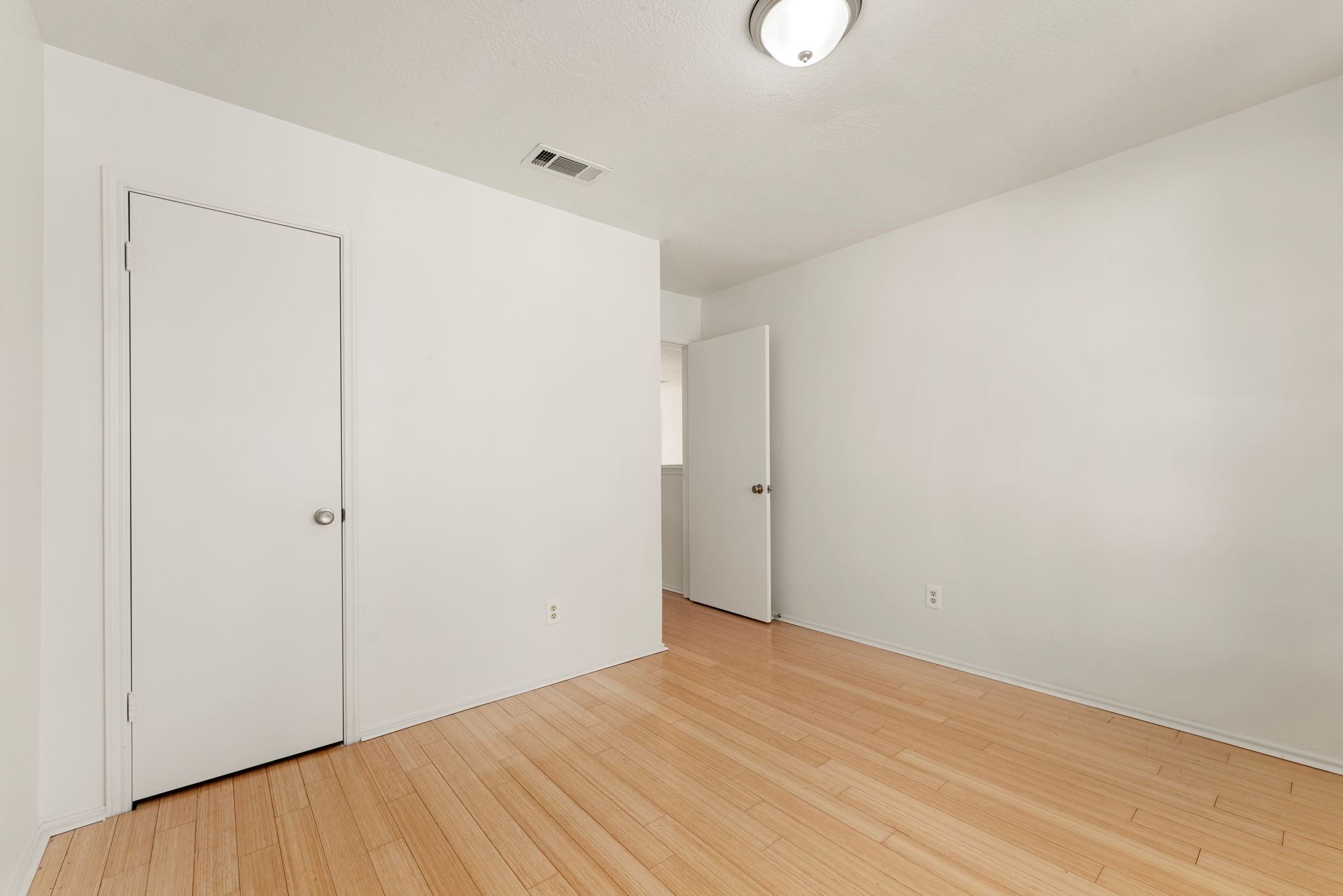 3522 Southdown Drive, Pearland, TX 77584