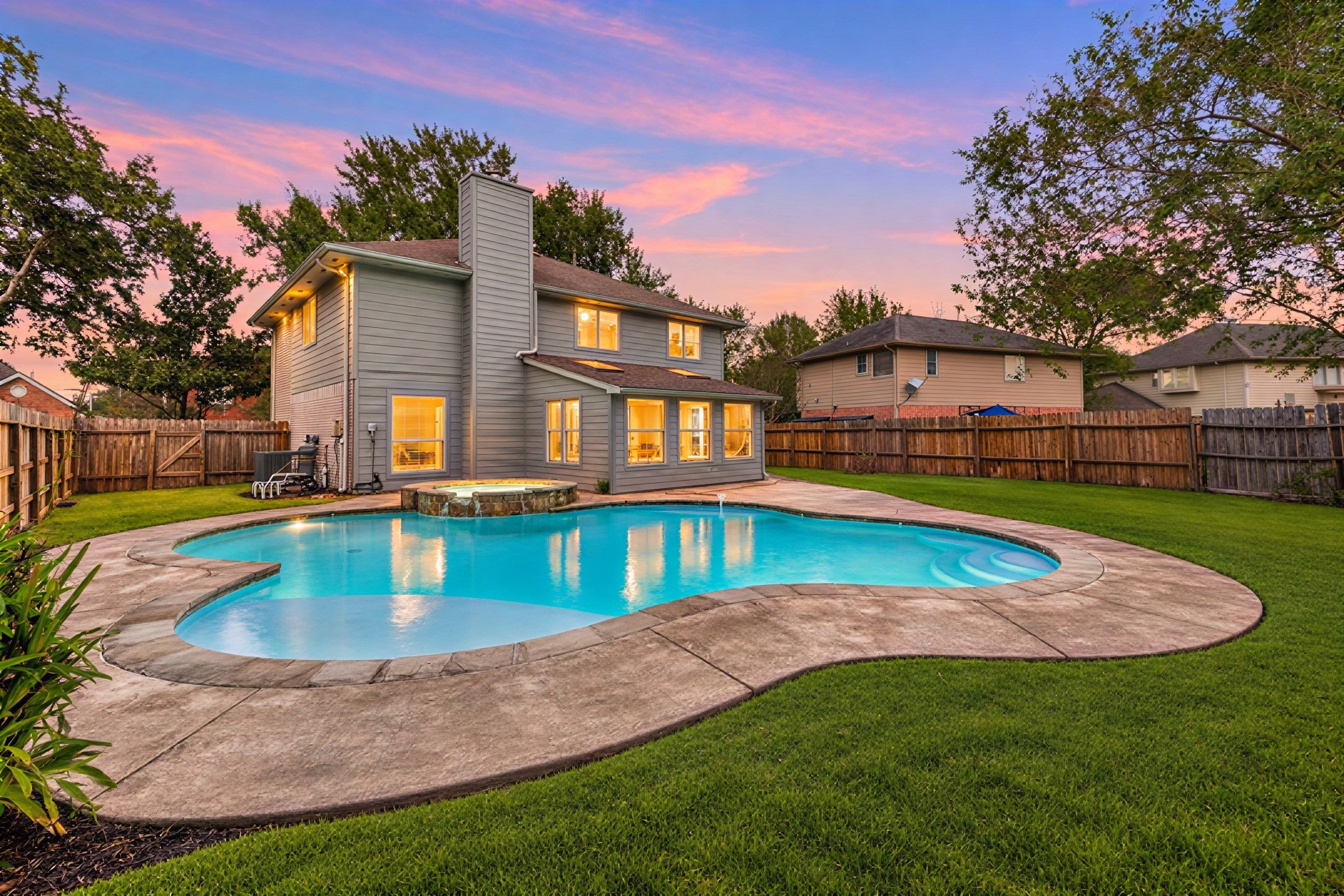 3522 Southdown Drive, Pearland, TX 77584