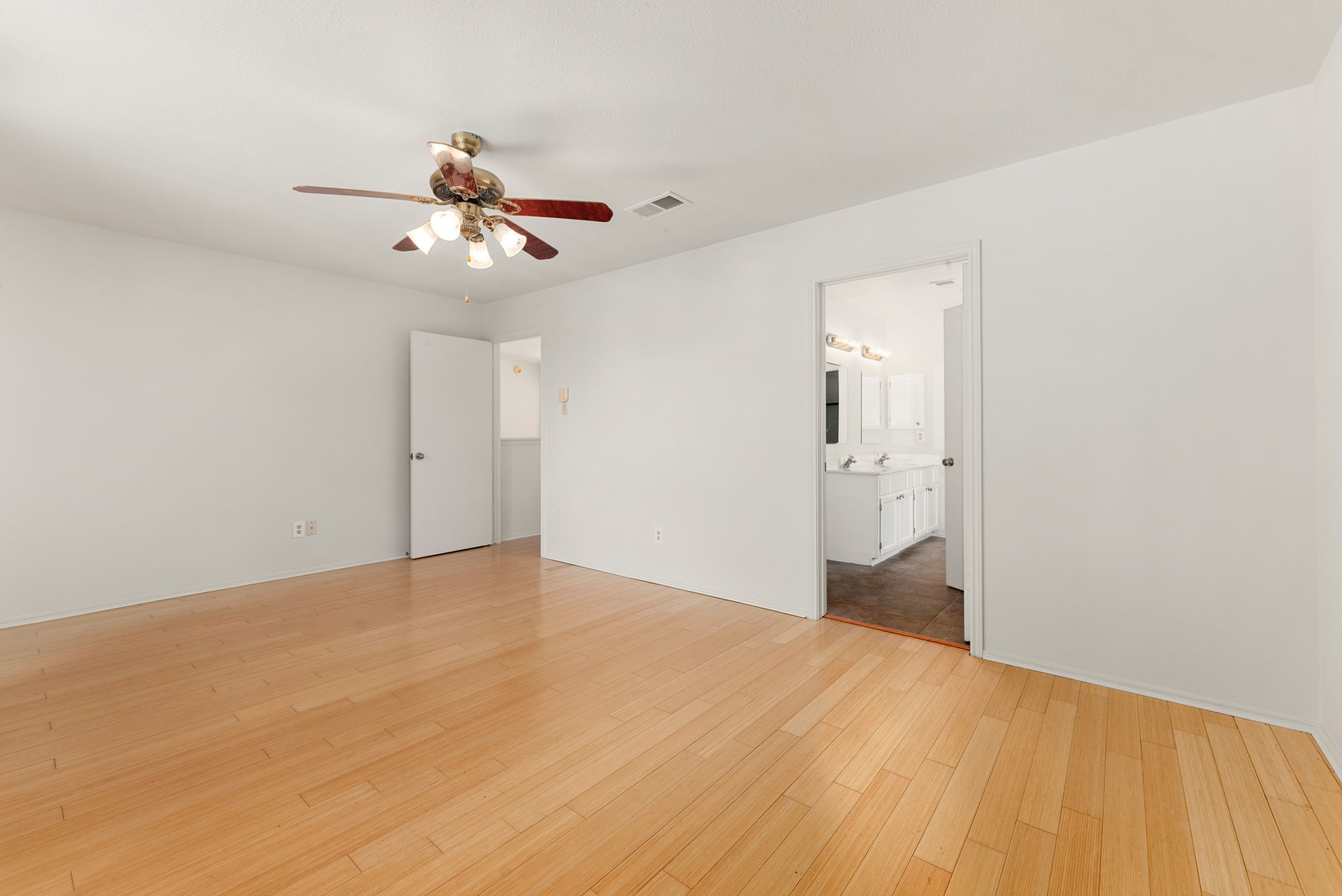 3522 Southdown Drive, Pearland, TX 77584