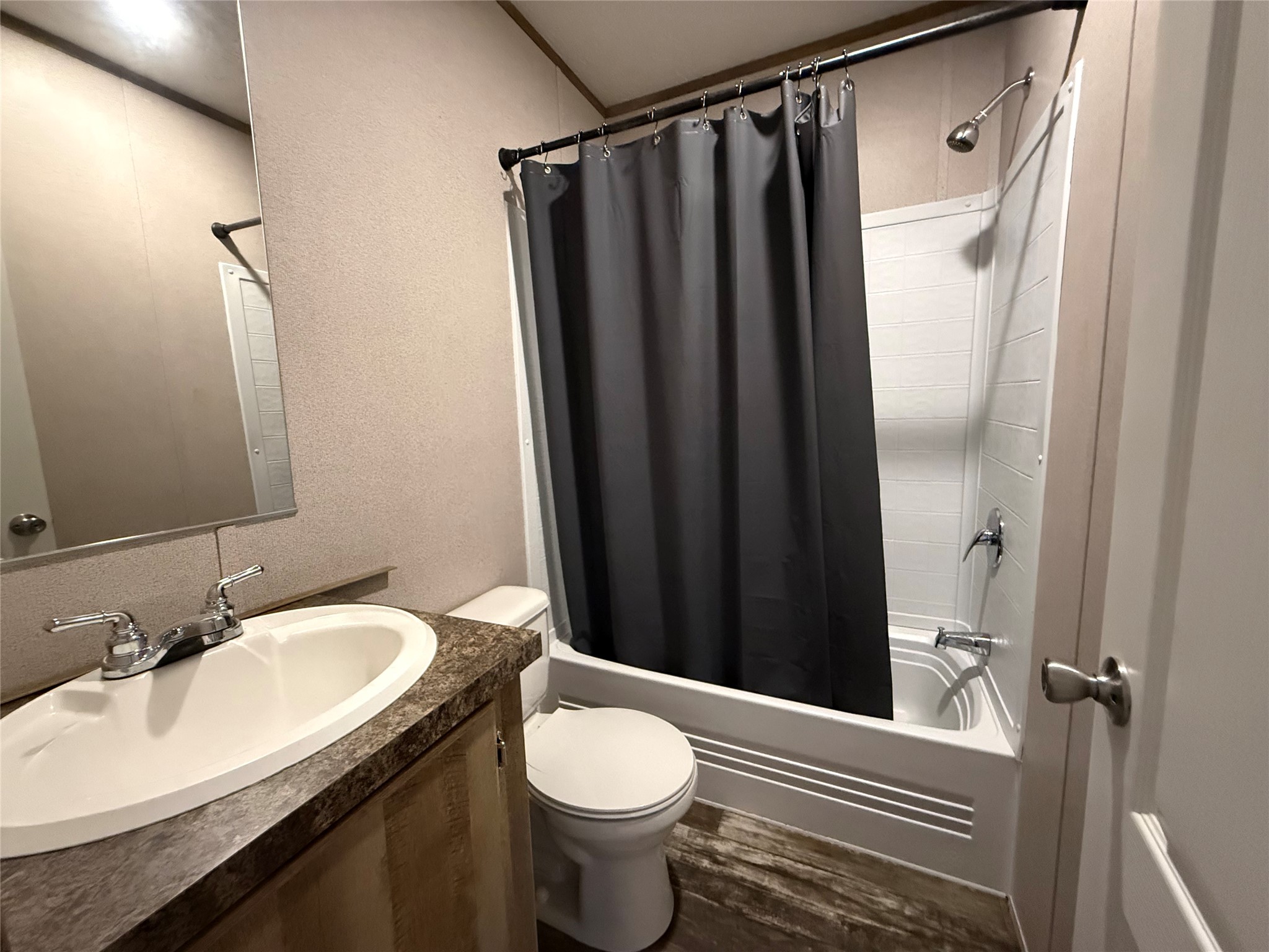 2243 County Road 130, Pearland, TX 77581 2243 County Road 130, Pearland, TX 77581