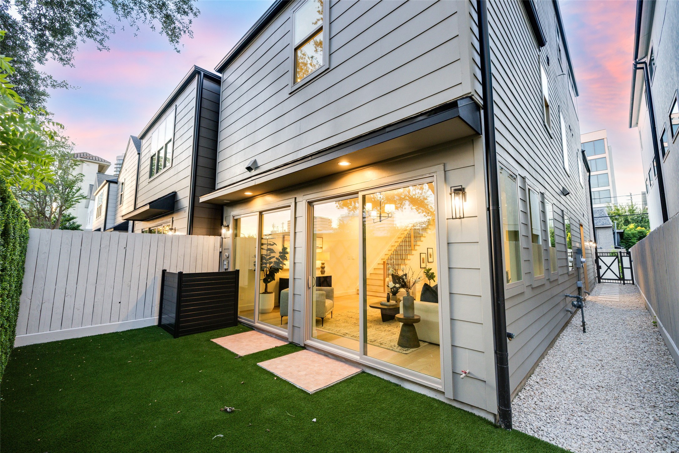 2323 RICHTON Street, Houston, TX 77098