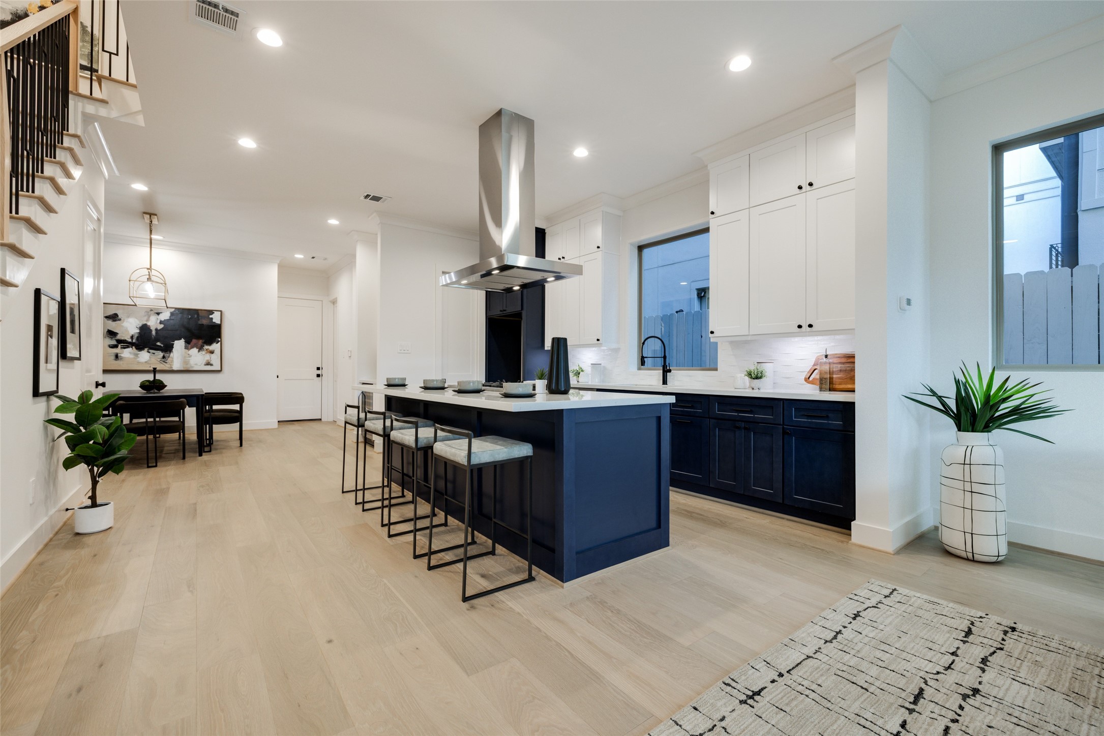 2323 RICHTON Street, Houston, TX 77098