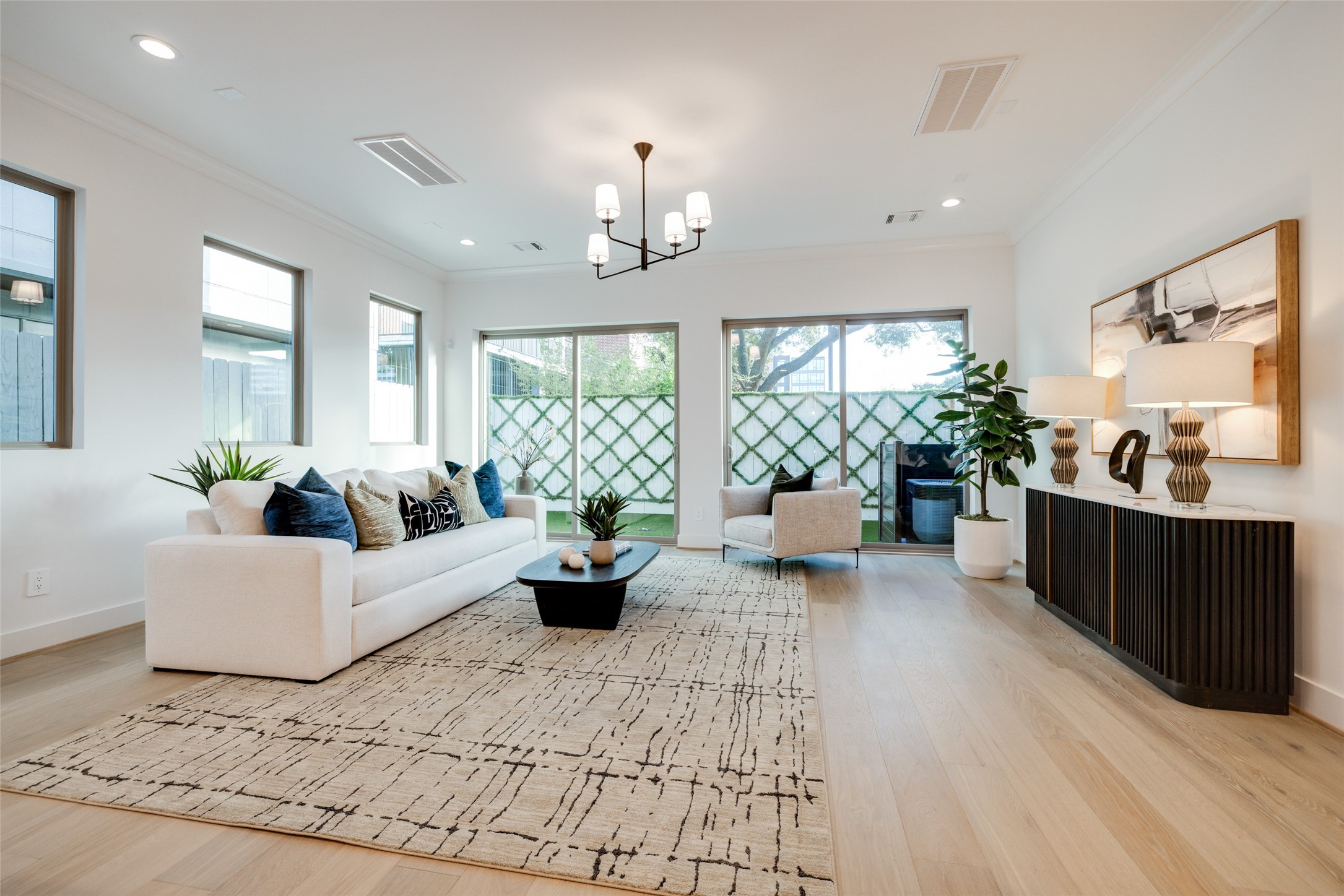 2323 RICHTON Street, Houston, TX 77098