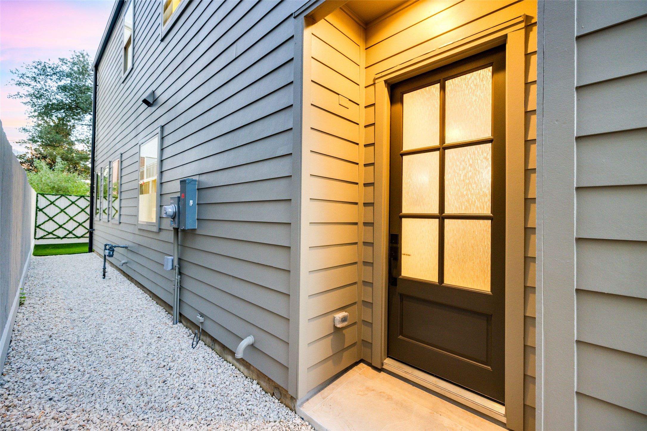 2323 RICHTON Street, Houston, TX 77098