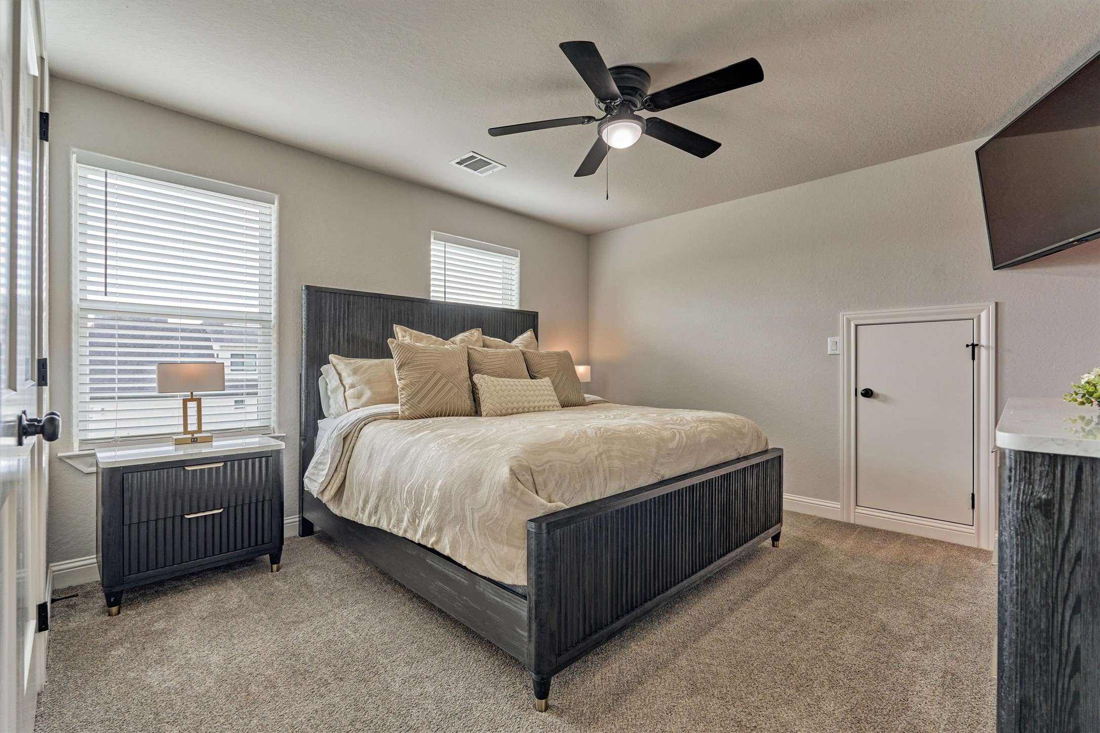 Upstairs, 5th bedroom