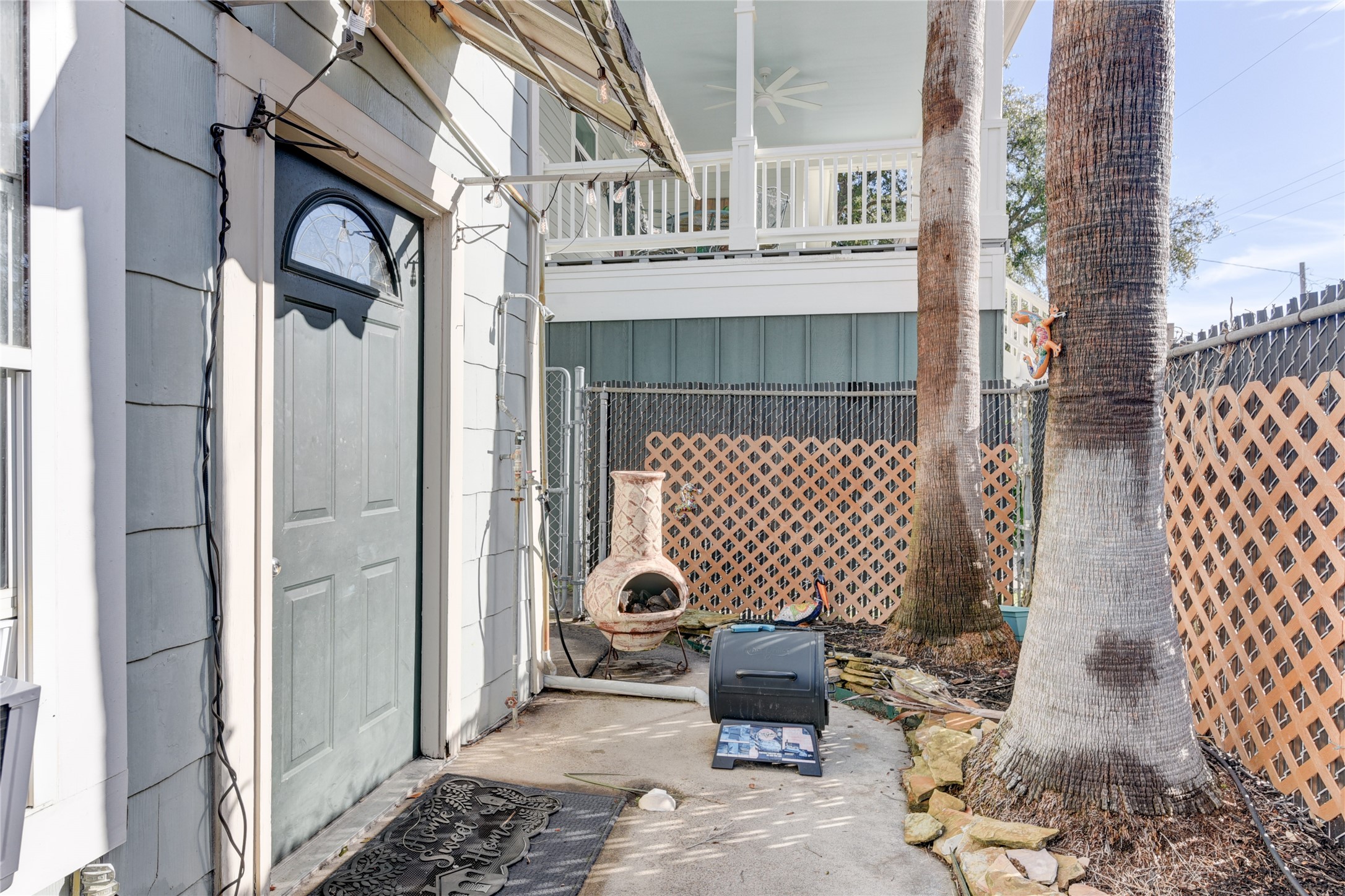 1206 17th Street, #B, Galveston, TX 77550