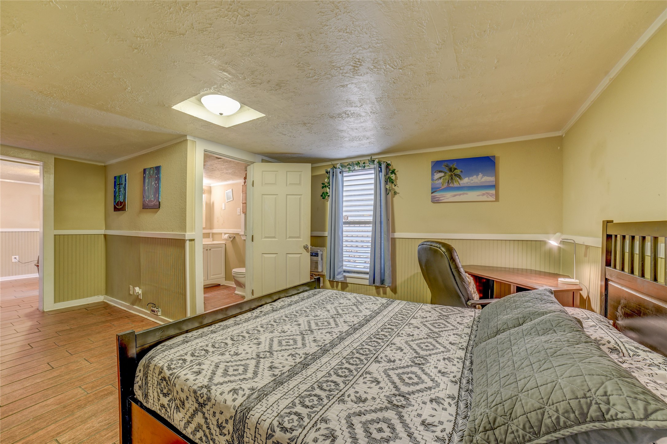 1206 17th Street, #B, Galveston, TX 77550