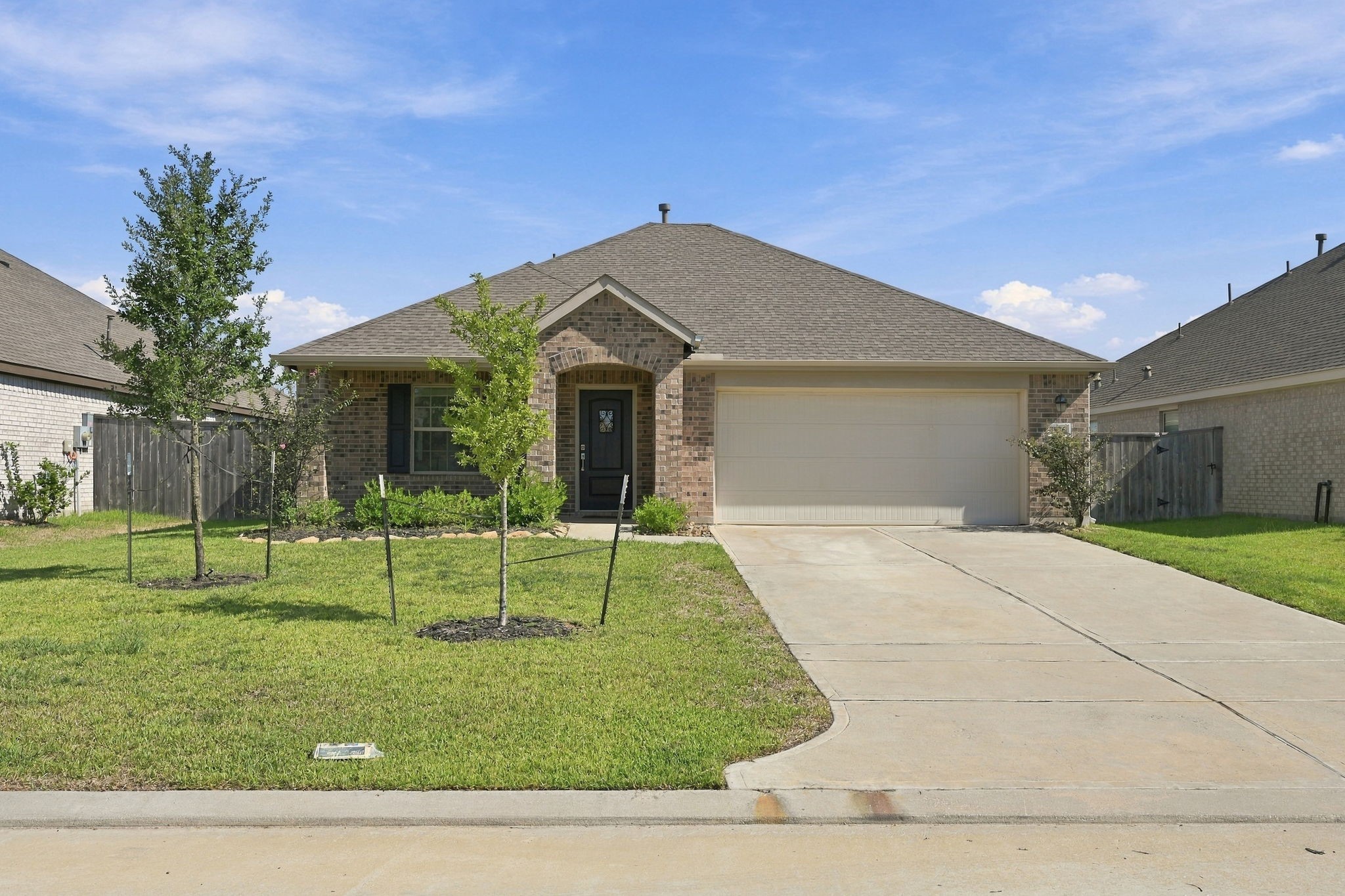 7526 Greenbriar Canyon Lane is ready to welcome its new owners! Call today to schedule your private tour.