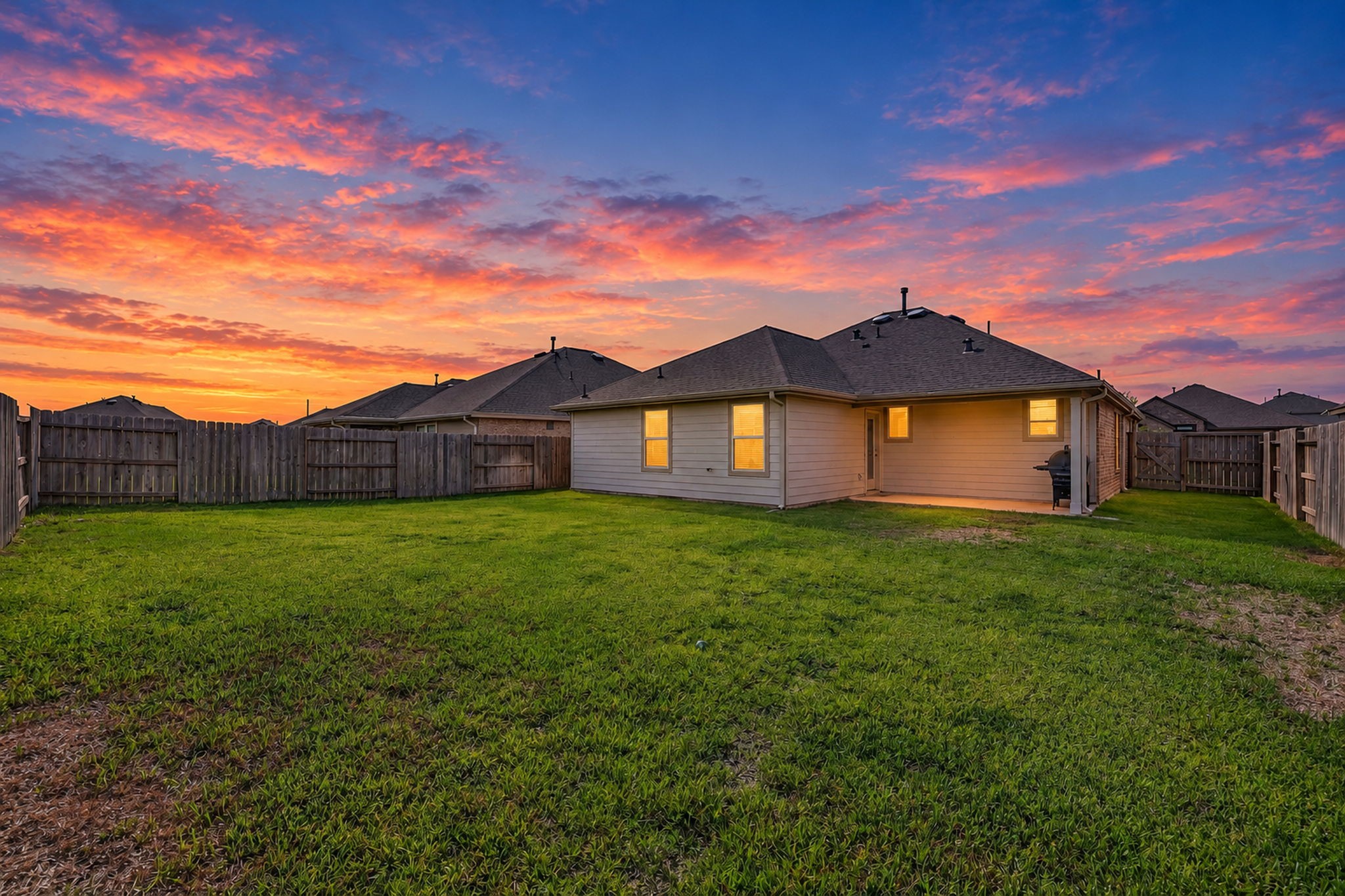 7526 Greenbriar Canyon Lane, Katy, TX 77493