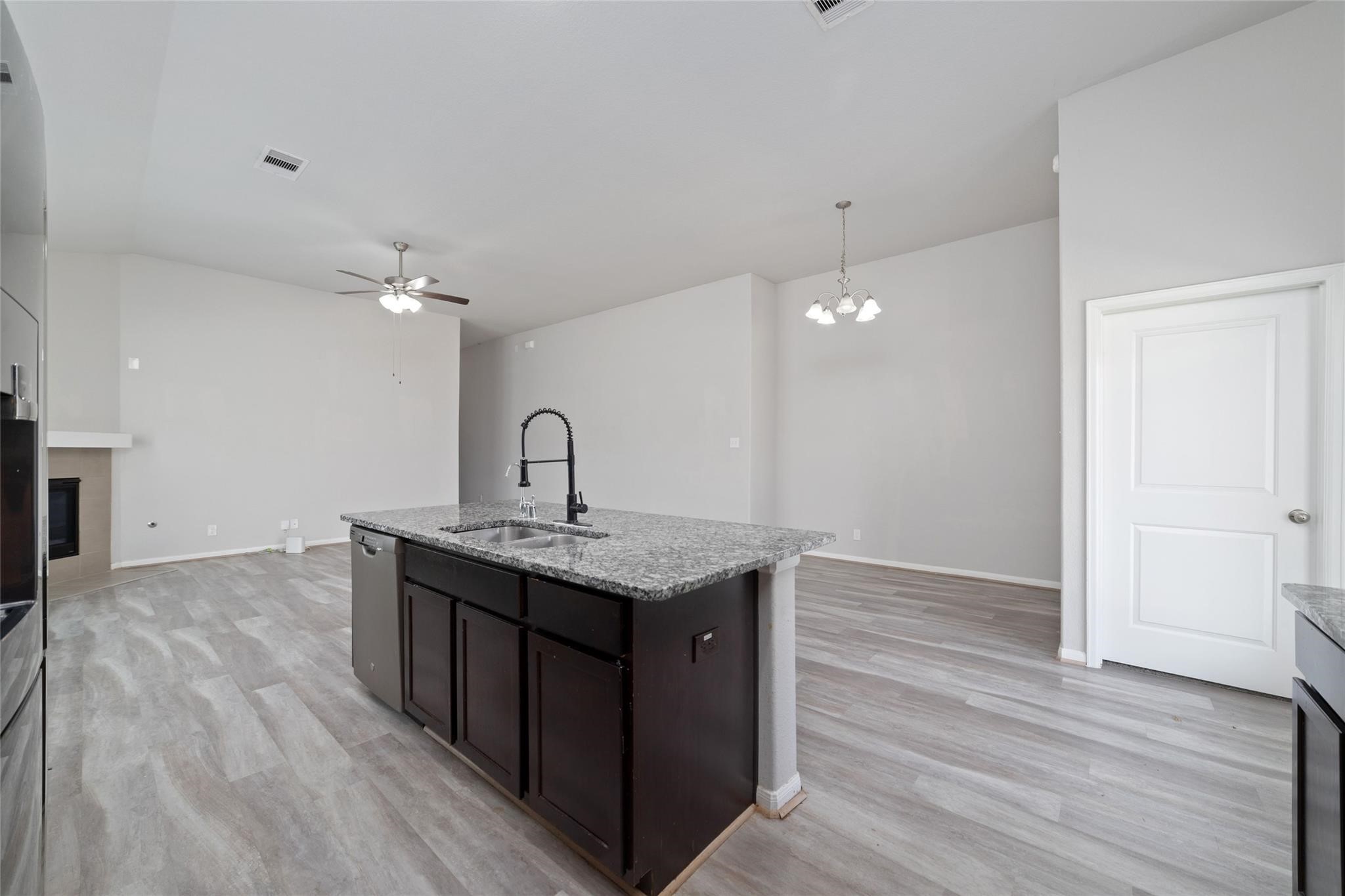 11710 Rosehall Reach Lane, Tomball, TX 77377