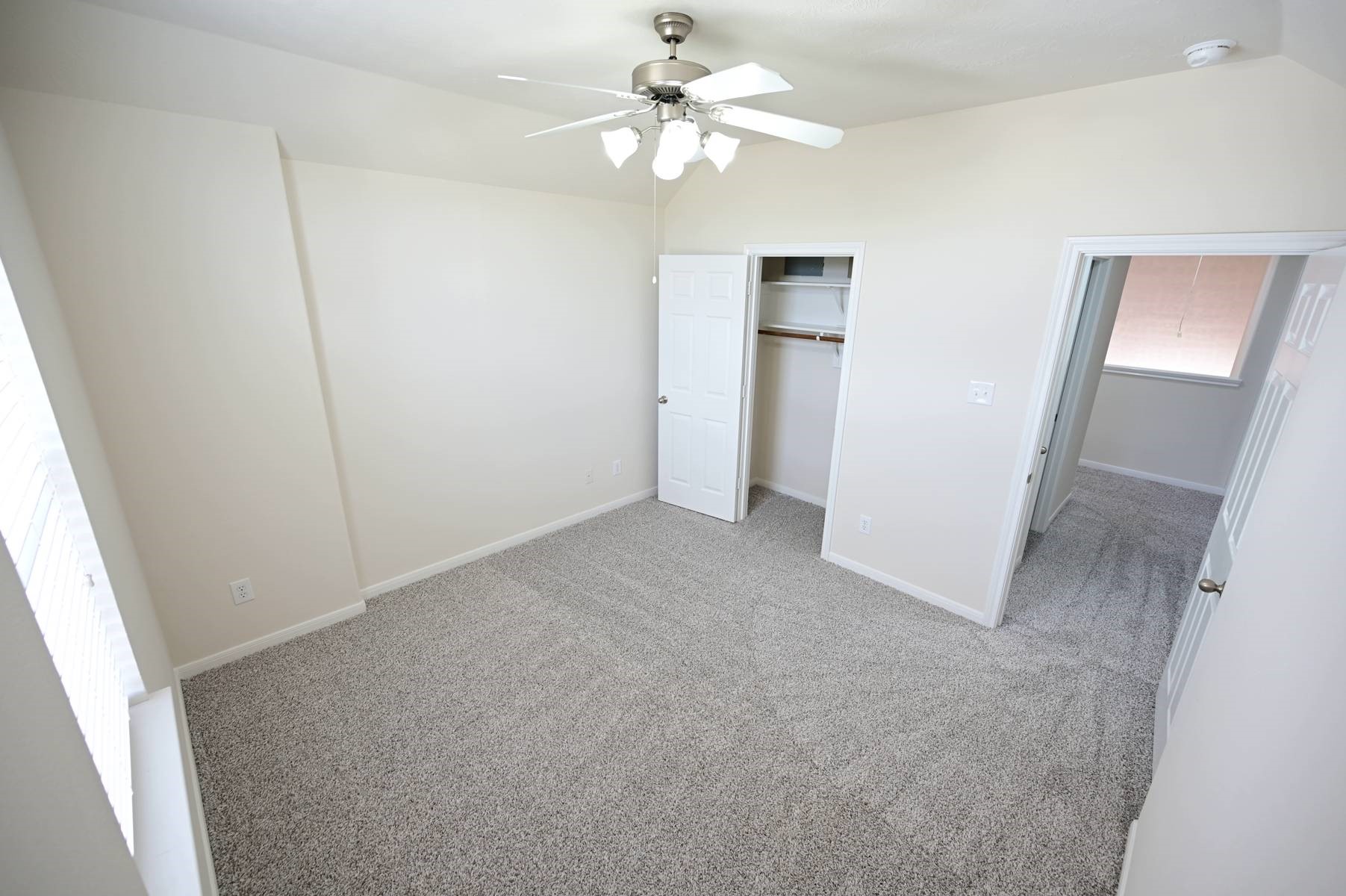 9007 Kinnel Lane, Tomball, TX 77375