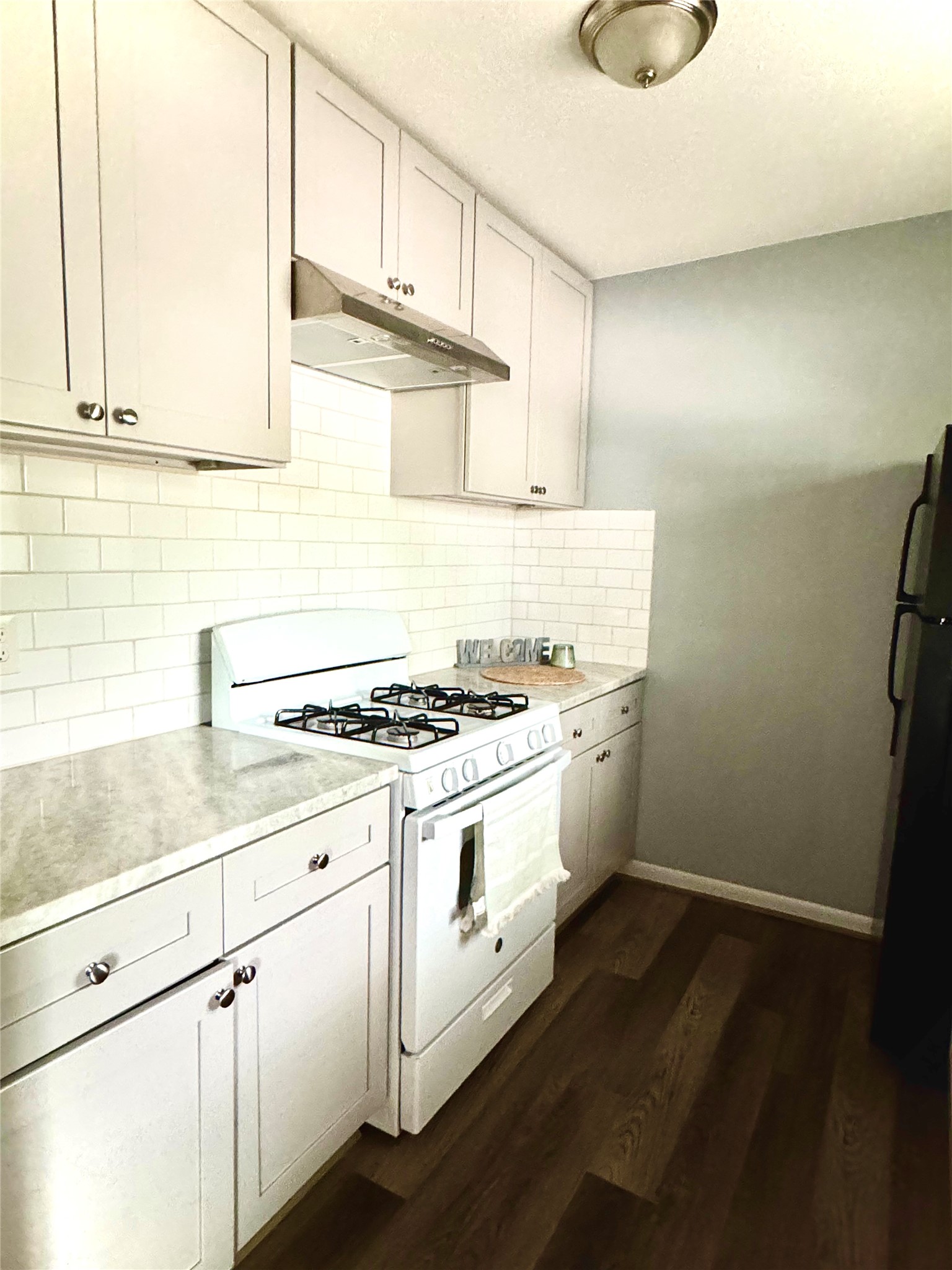 2324 Cedar Drive, La Marque, TX 77568 2324 Cedar Drive, La Marque, TX 77568