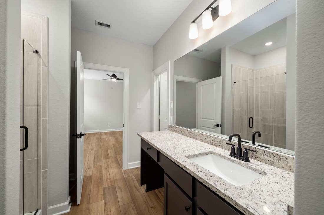 6015 Diamond Leaf Court, Conroe, TX 77304